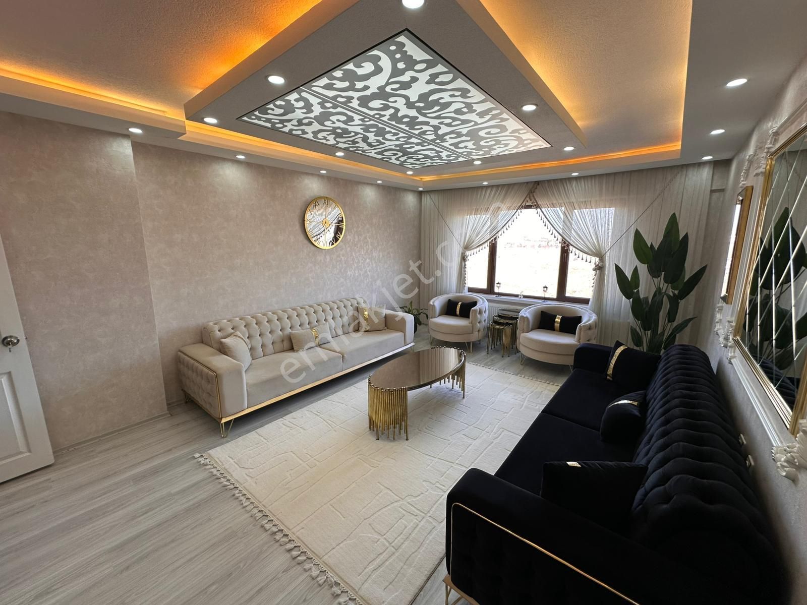 Baglum Sitede Lüx Yapılı Katta Asansörlü 3+1