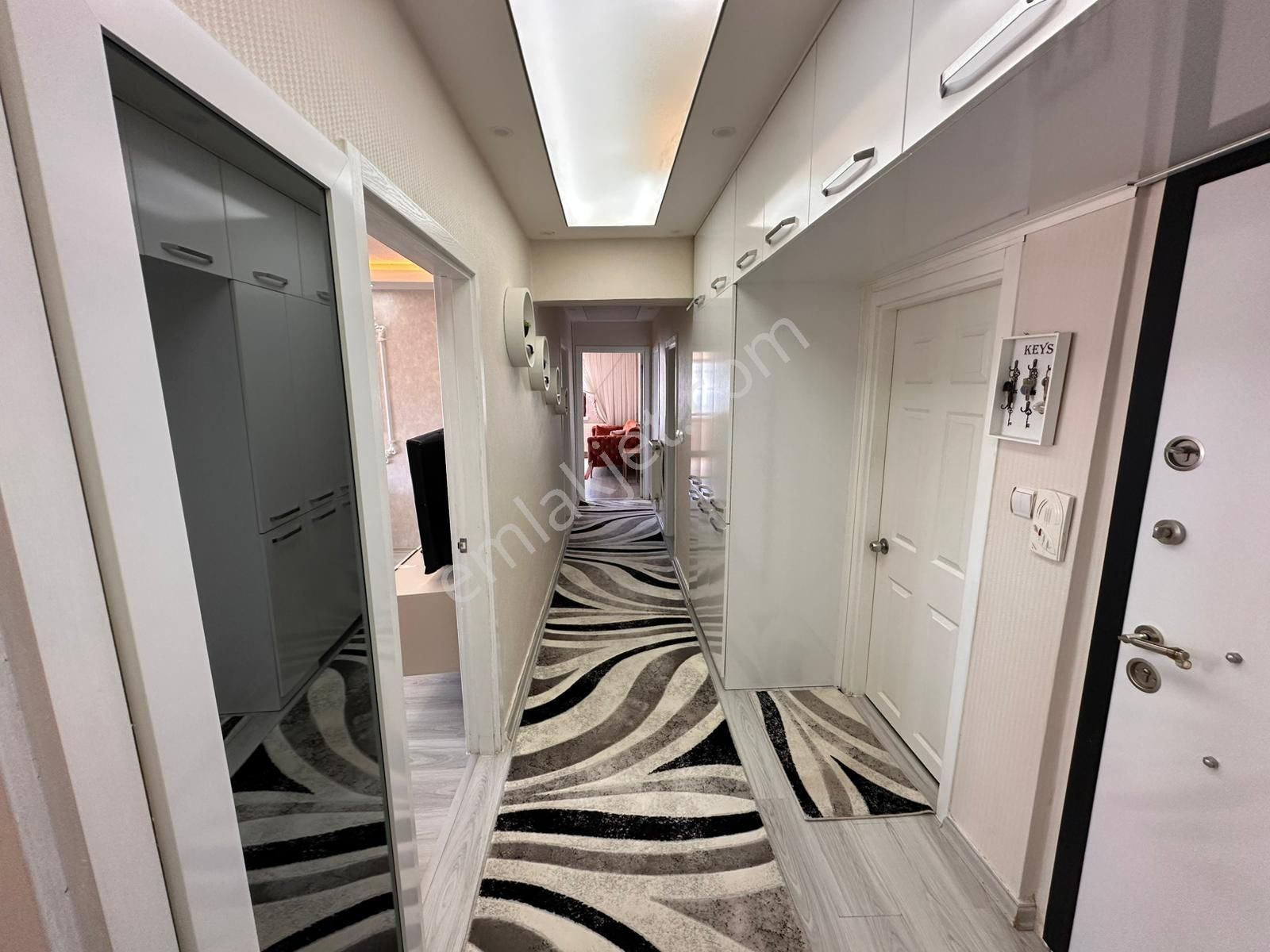 Baglum Sitede Lüx Yapılı Katta Asansörlü 3+1 - Görsel 21