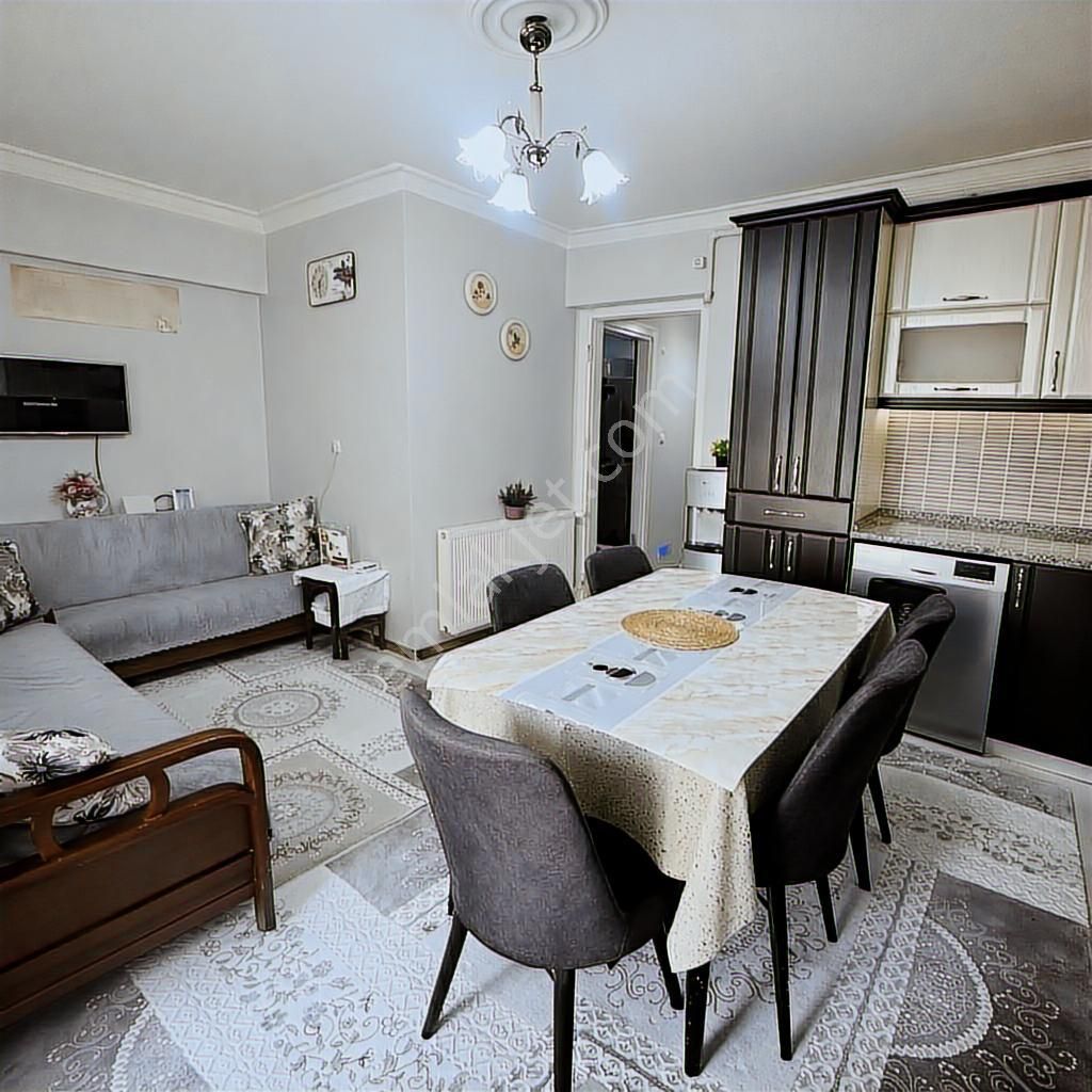 Nazilli Zafer Mahallesinde Satılık 2+1 Ayrı Mutfak Daire - Görsel 18