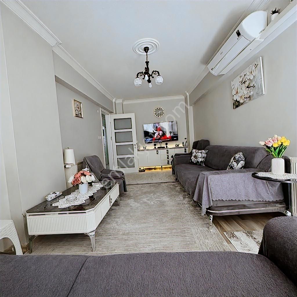 Nazilli Zafer Mahallesinde Satılık 2+1 Ayrı Mutfak Daire - Görsel 5