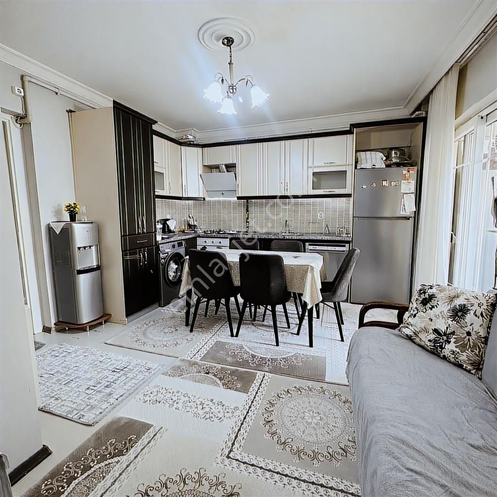 Nazilli Zafer Mahallesinde Satılık 2+1 Ayrı Mutfak Daire - Görsel 9