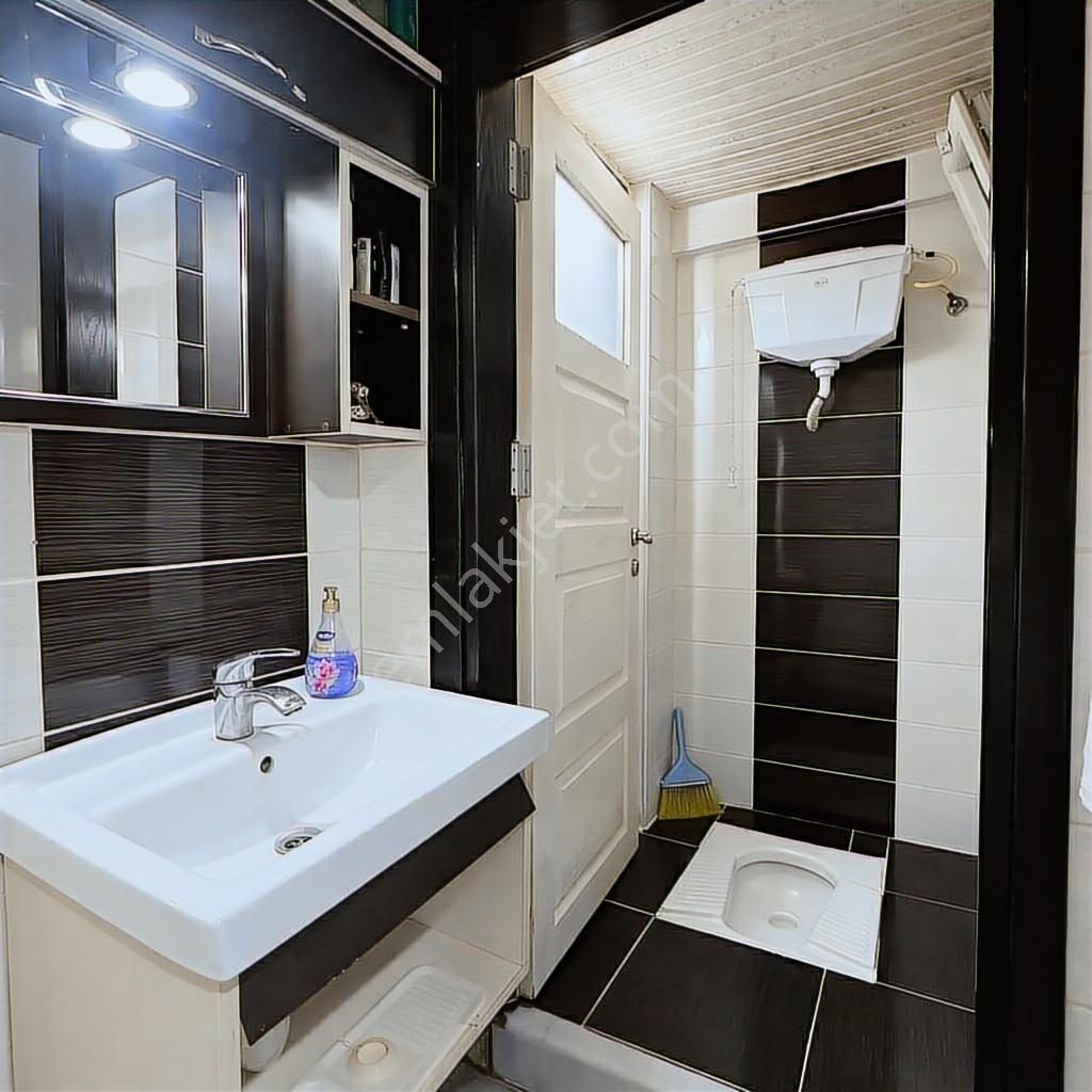 Nazilli Zafer Mahallesinde Satılık 2+1 Ayrı Mutfak Daire - Görsel 17