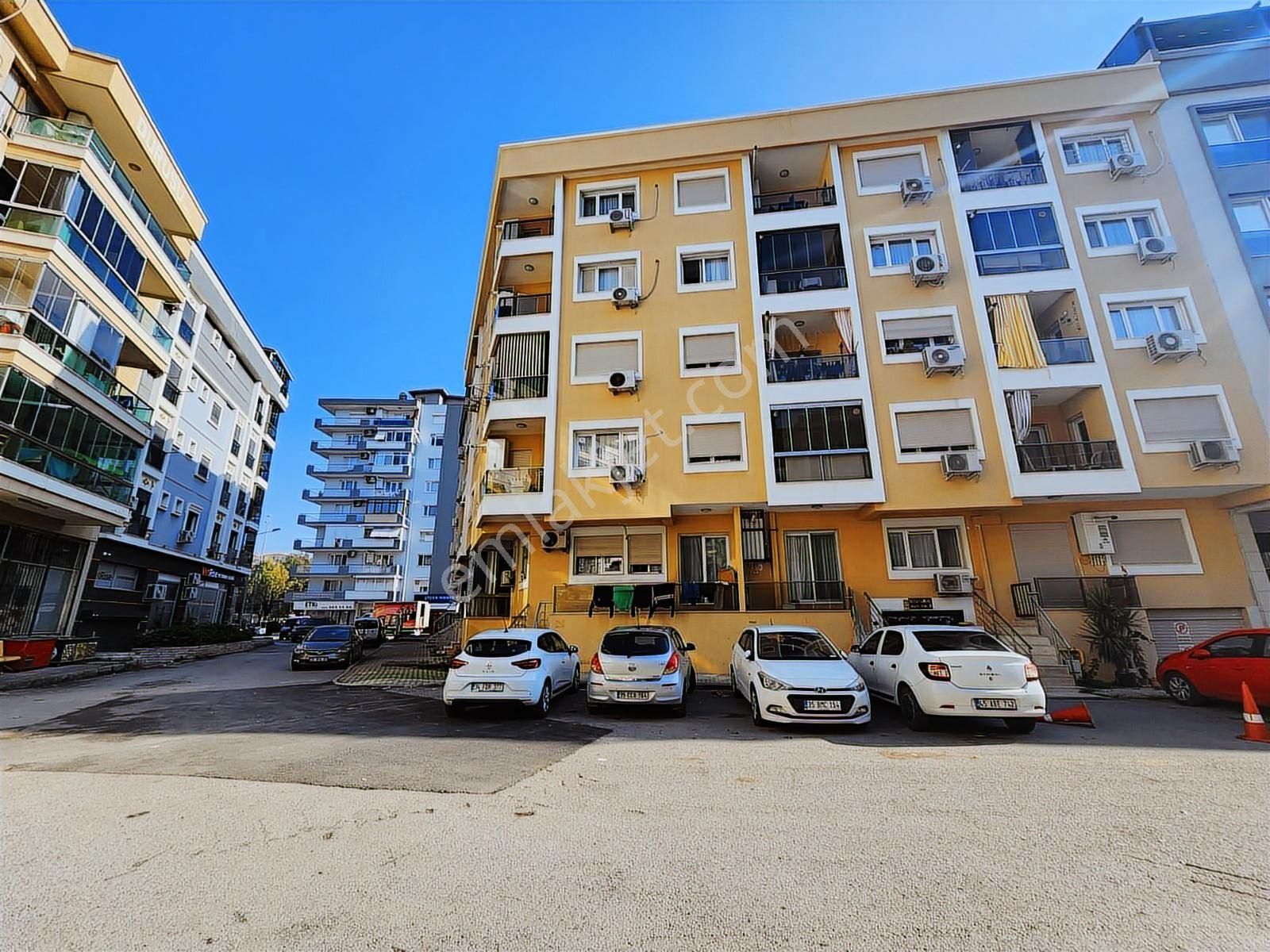 Fikri Altay Mahallesinde Merkezi Konumda Satılık 2+1 Daire - Görsel 21