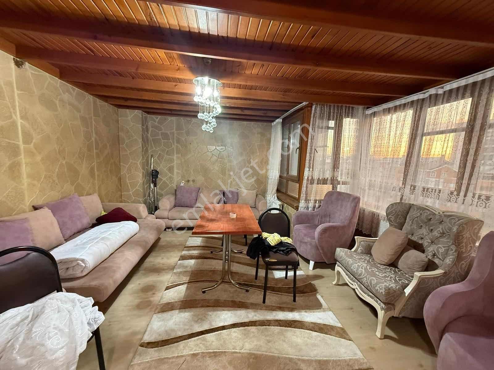 Başakşehir Onurkent 3+1 Son Kat Satılık Daire 135 M2