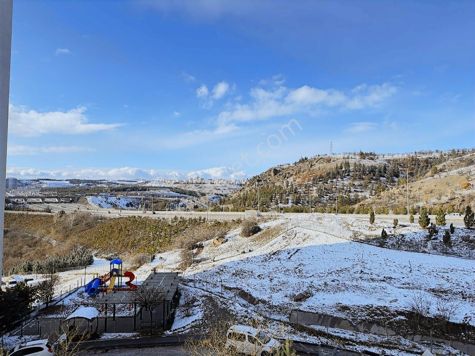 "11 Etabında Muhteşem Lokasyon 4+1 Kiralık Daire "