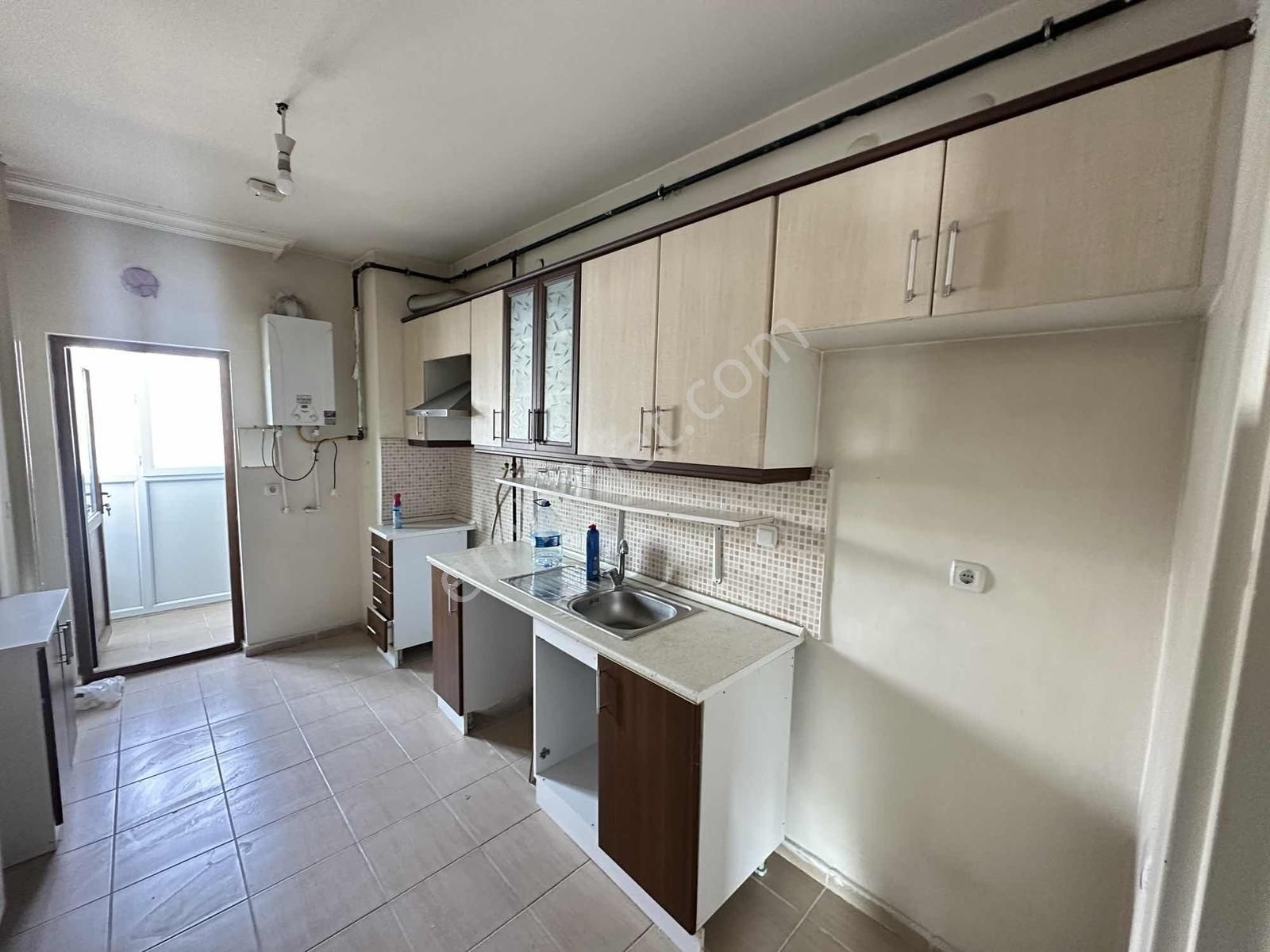 "11 Etabında Muhteşem Lokasyon 4+1 Kiralık Daire " - Görsel 8