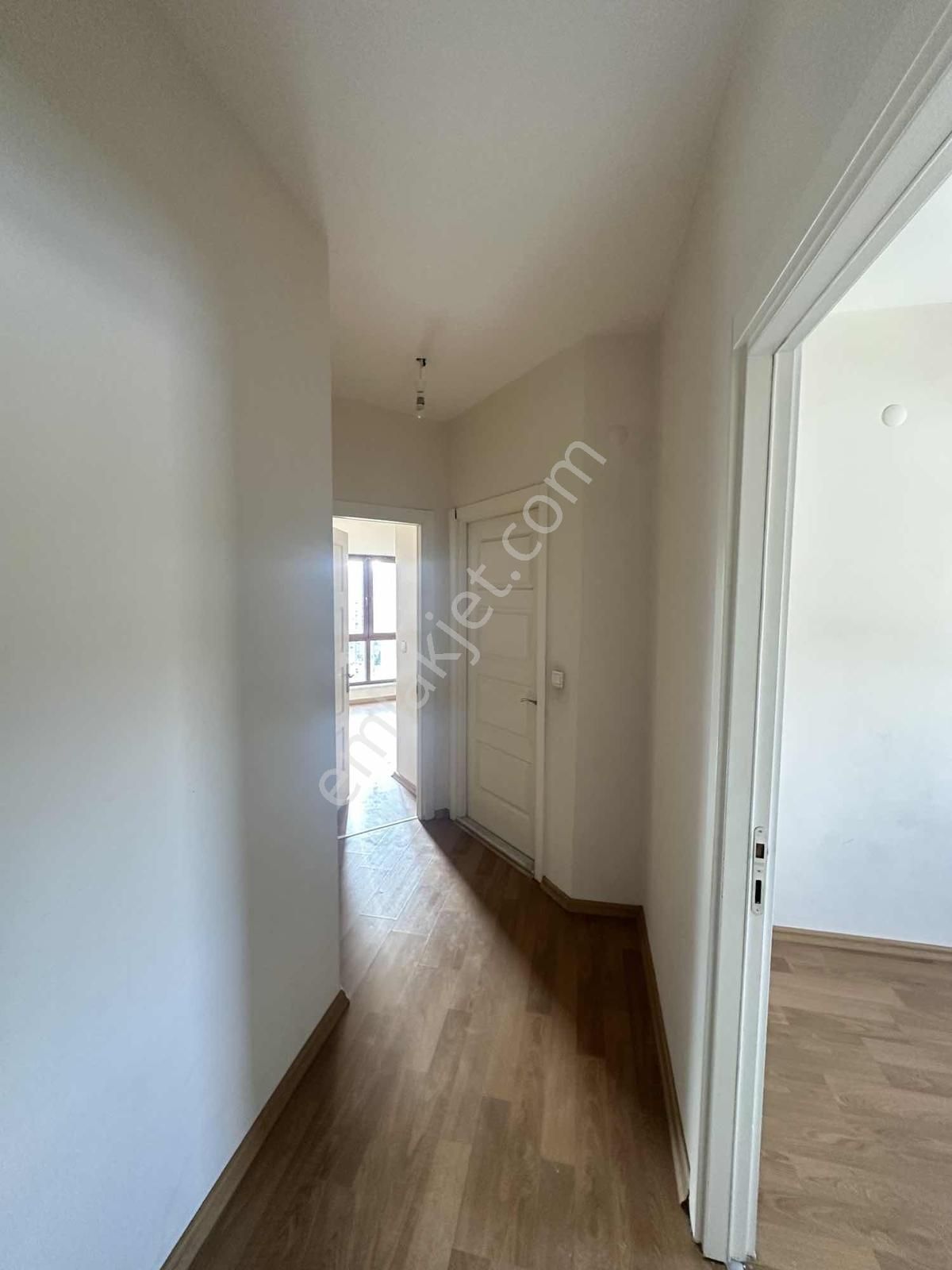 "11 Etabında Muhteşem Lokasyon 4+1 Kiralık Daire " - Görsel 30