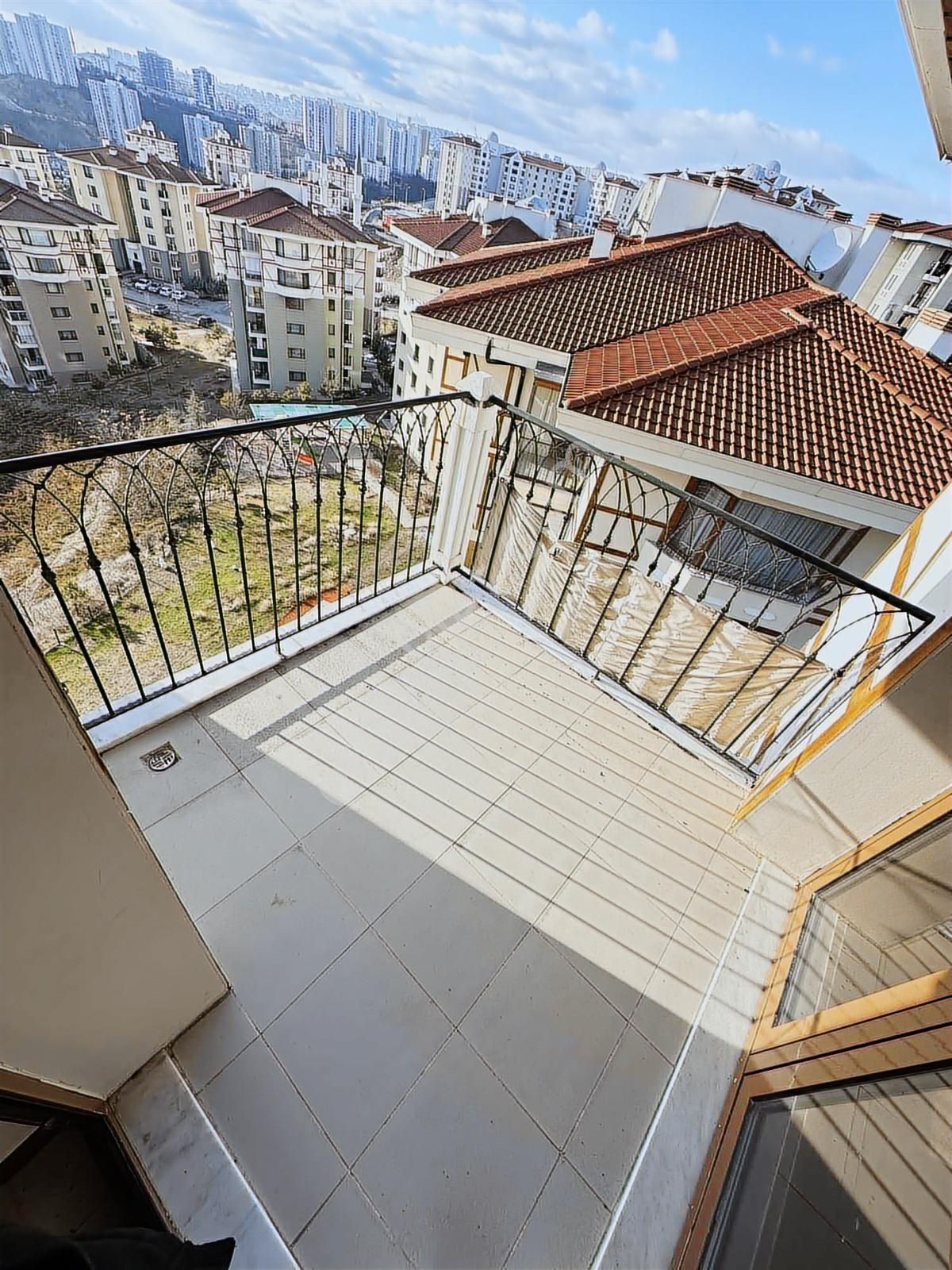 Truva'dan Boş Lüx Daıre Vadi Manzaralı Borçsuz !!! - Görsel 4