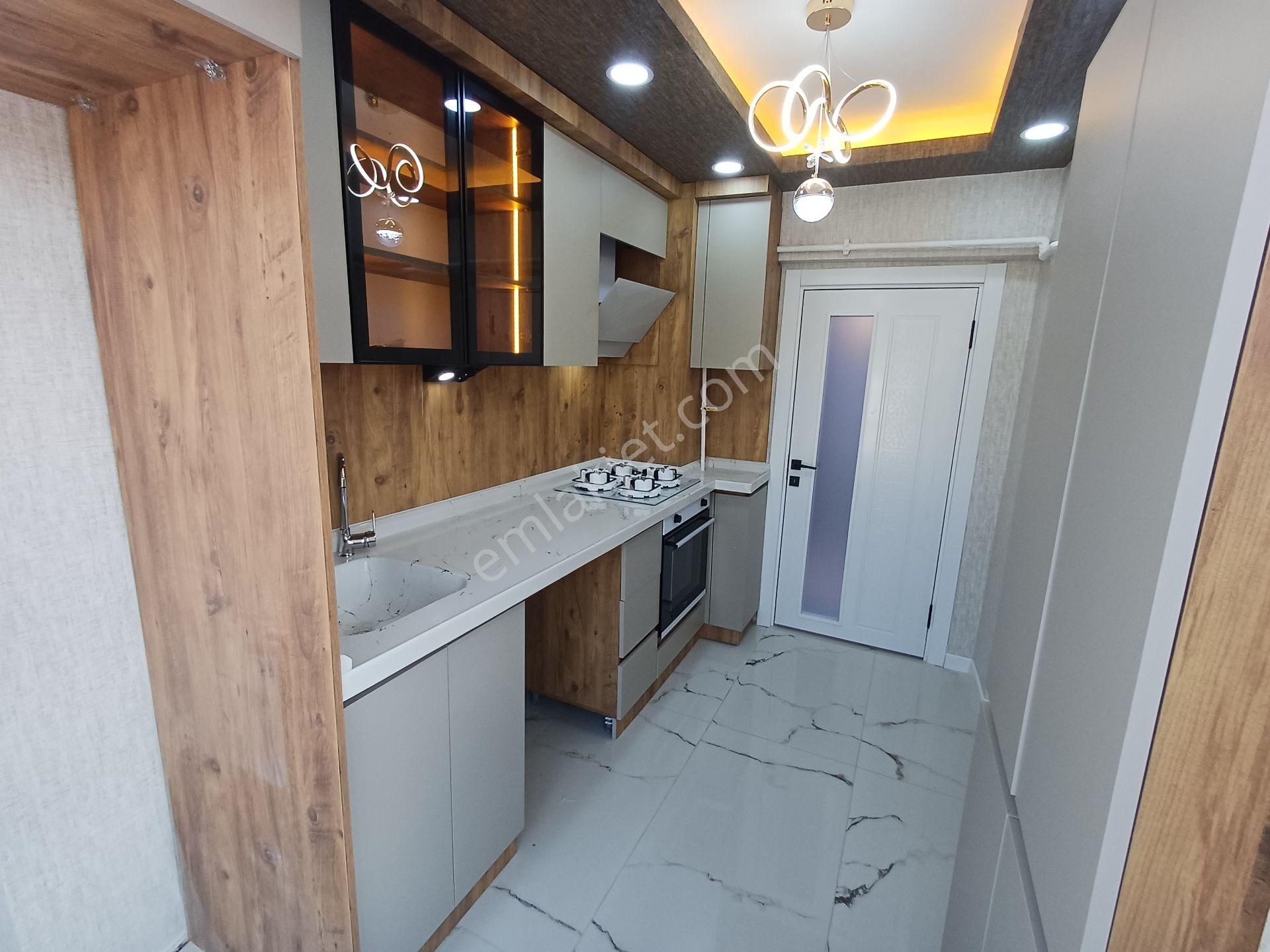 Yazıcı Dan Sincan İstasyon Mahallesinde Cadde Üzerinde Satılık 3+1 Daire - Görsel 12