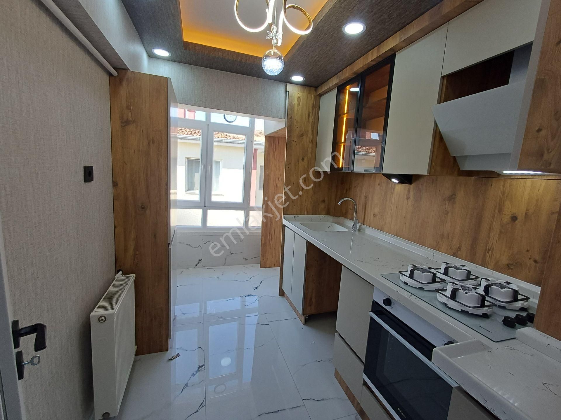 Yazıcı Dan Sincan İstasyon Mahallesinde Cadde Üzerinde Satılık 3+1 Daire - Görsel 10