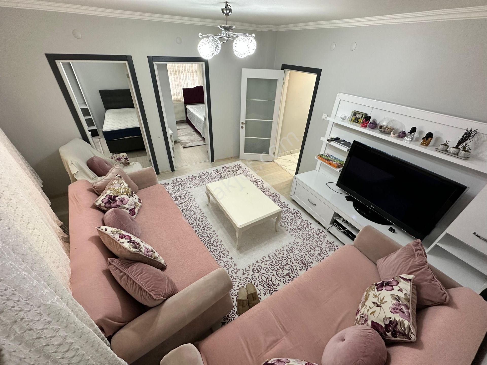 Uzman Emlak'tan İncirli Mh.de Full Yapılı Isı Yalıtımlı 3+1 Eşyalı Daire - Görsel 3