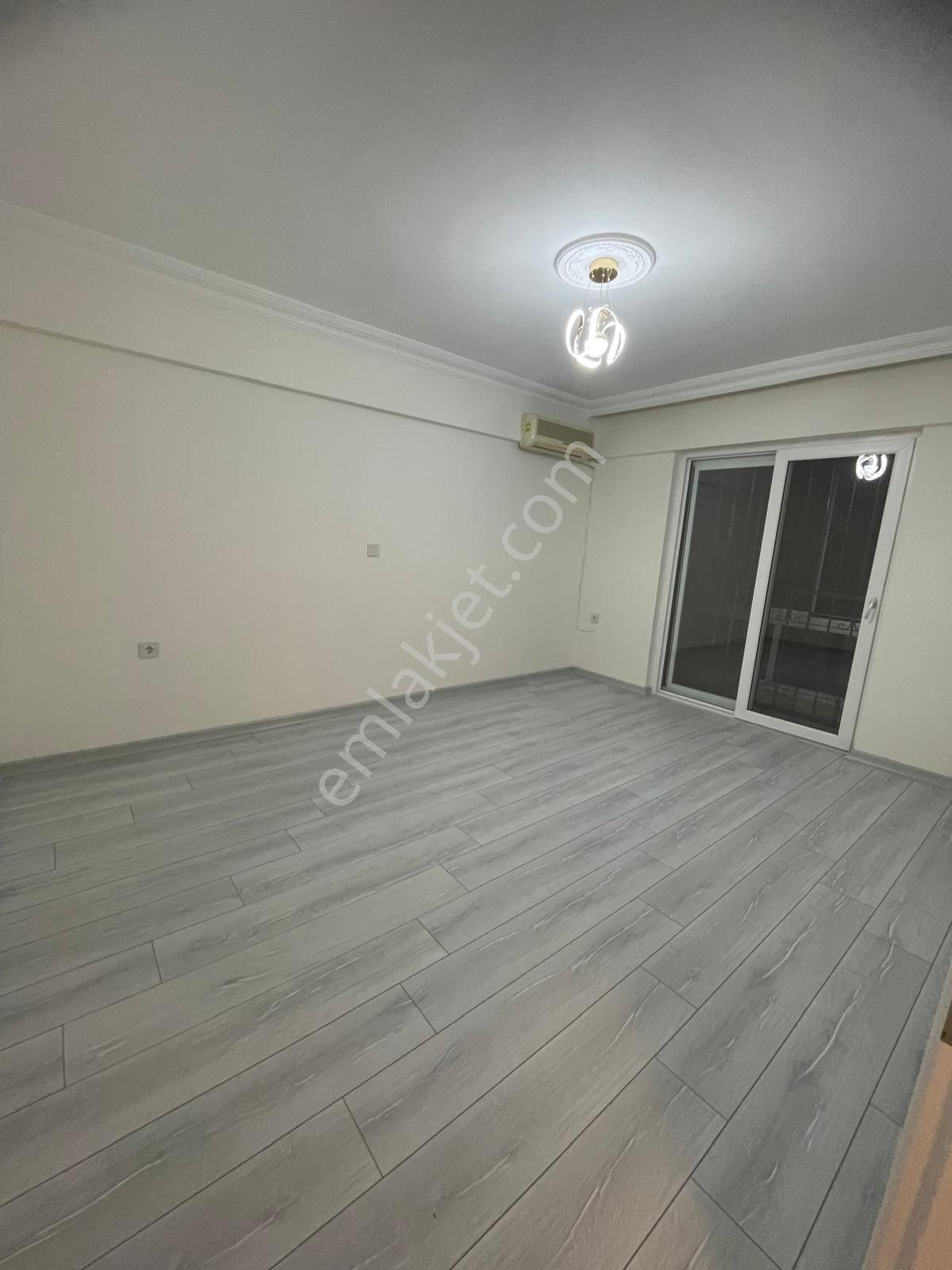 Didim'de Mükemmel Konumda Ultra Genişlikte 3+1 130 M2 Daire !!! Havuzlu Site İçinde !!! - Görsel 4