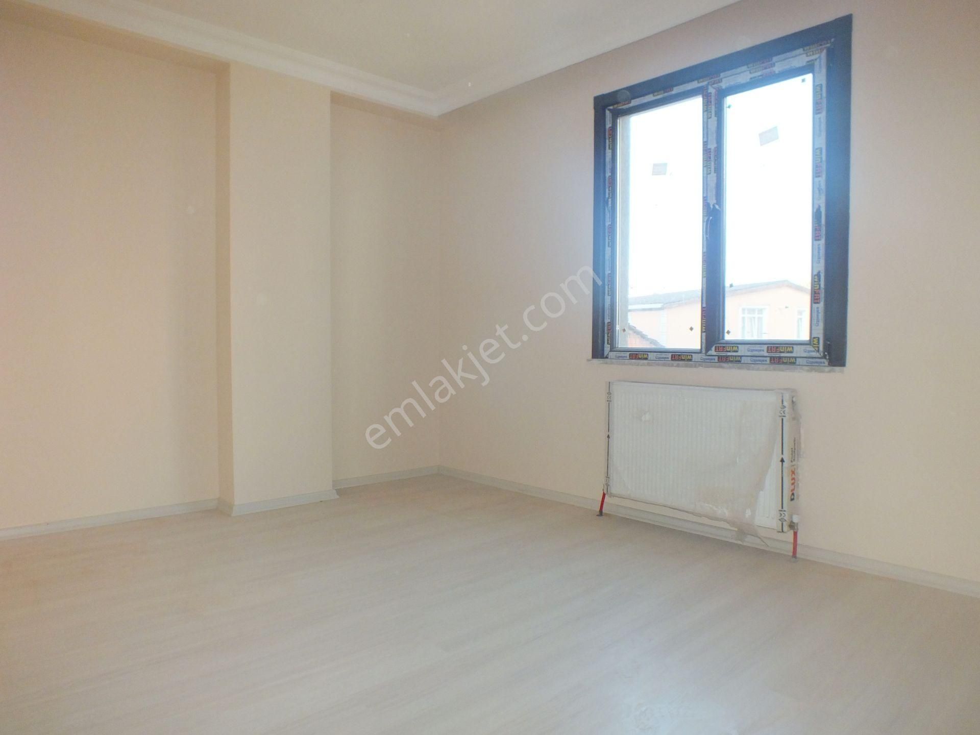 Mertcan'dan Safa Caddesi 4dk İskanlı Balkonlu Ara Kat 2+1 Daire - Görsel 5