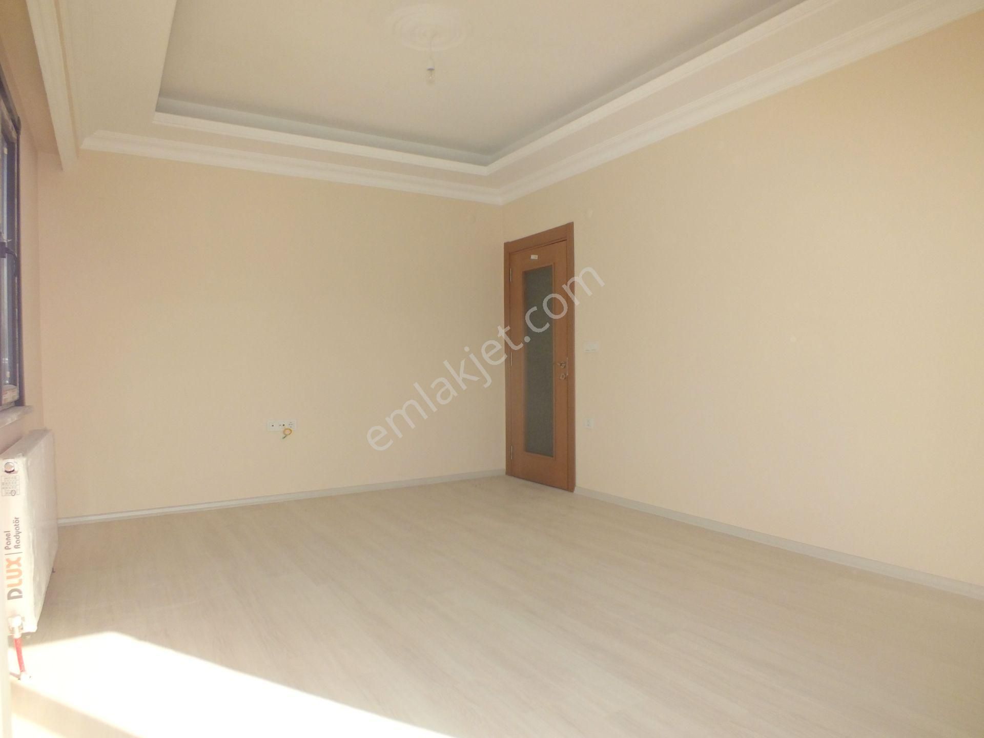 Mertcan'dan Safa Caddesi 4dk İskanlı Balkonlu Ara Kat 2+1 Daire - Görsel 3