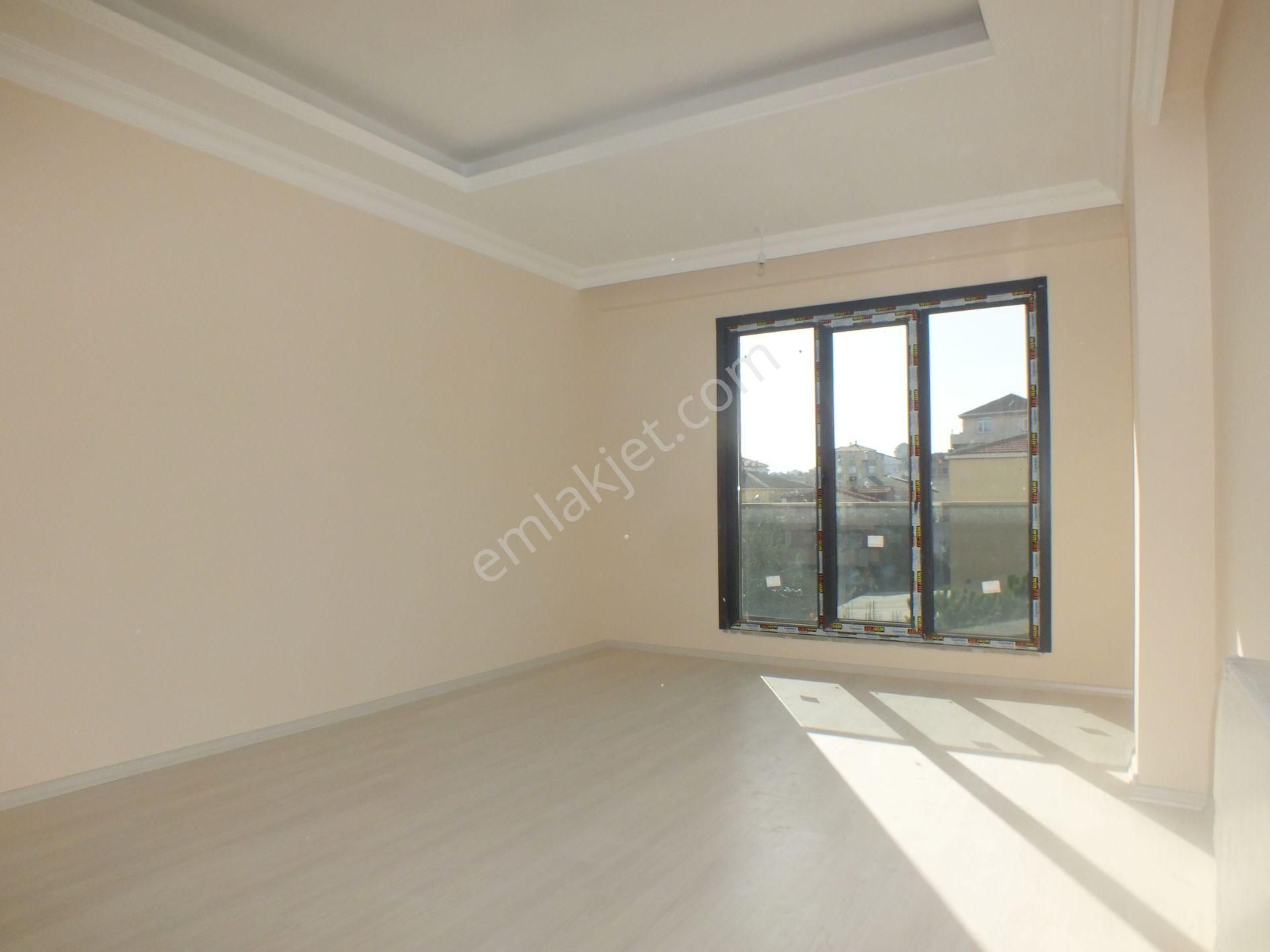 Mertcan'dan Safa Caddesi 4dk İskanlı Balkonlu Ara Kat 2+1 Daire - Görsel 2