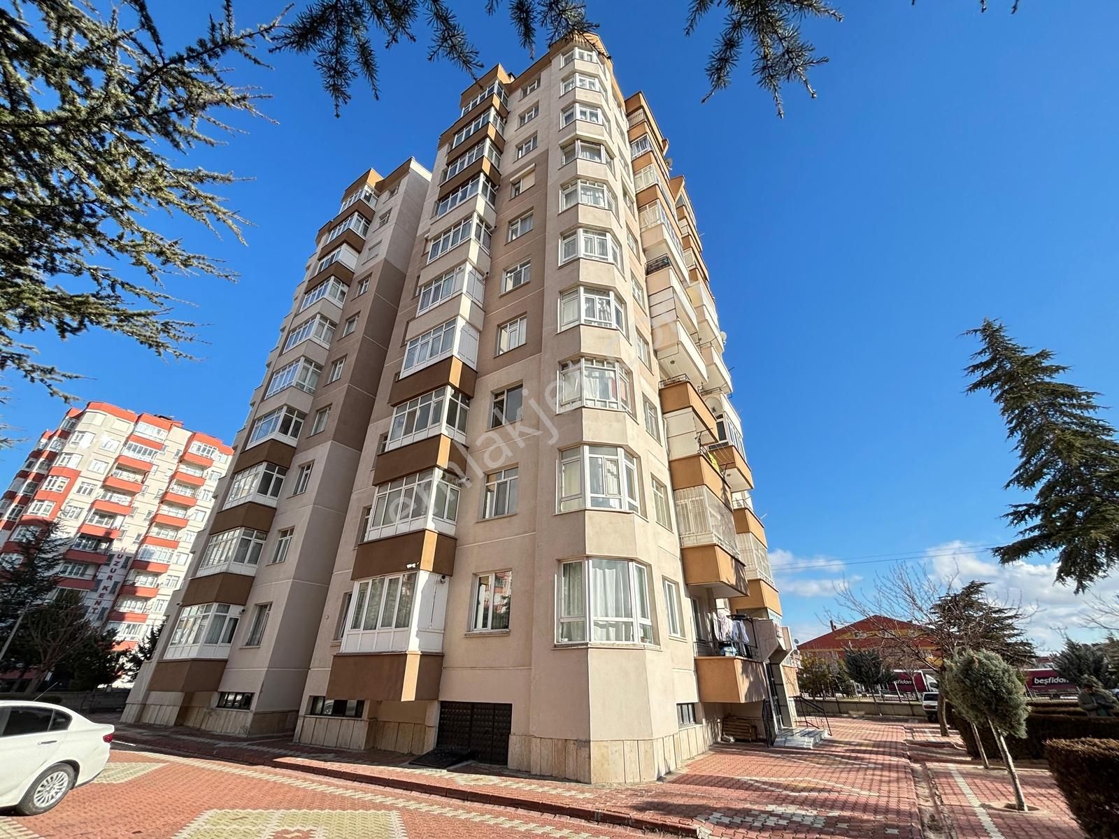 Bosna Hersek Mahallesi Huzurkent Sitesi Manzaralı 3+1 Daire