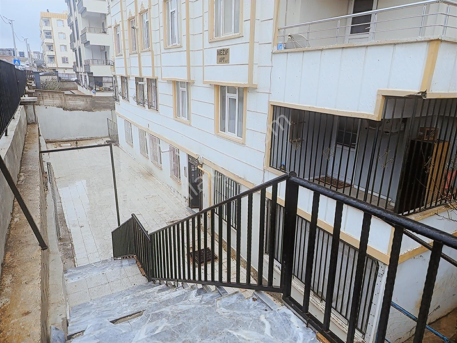 Güzel Emlak Tan 4 Oda Yüksek Giriş Kat - Görsel 19