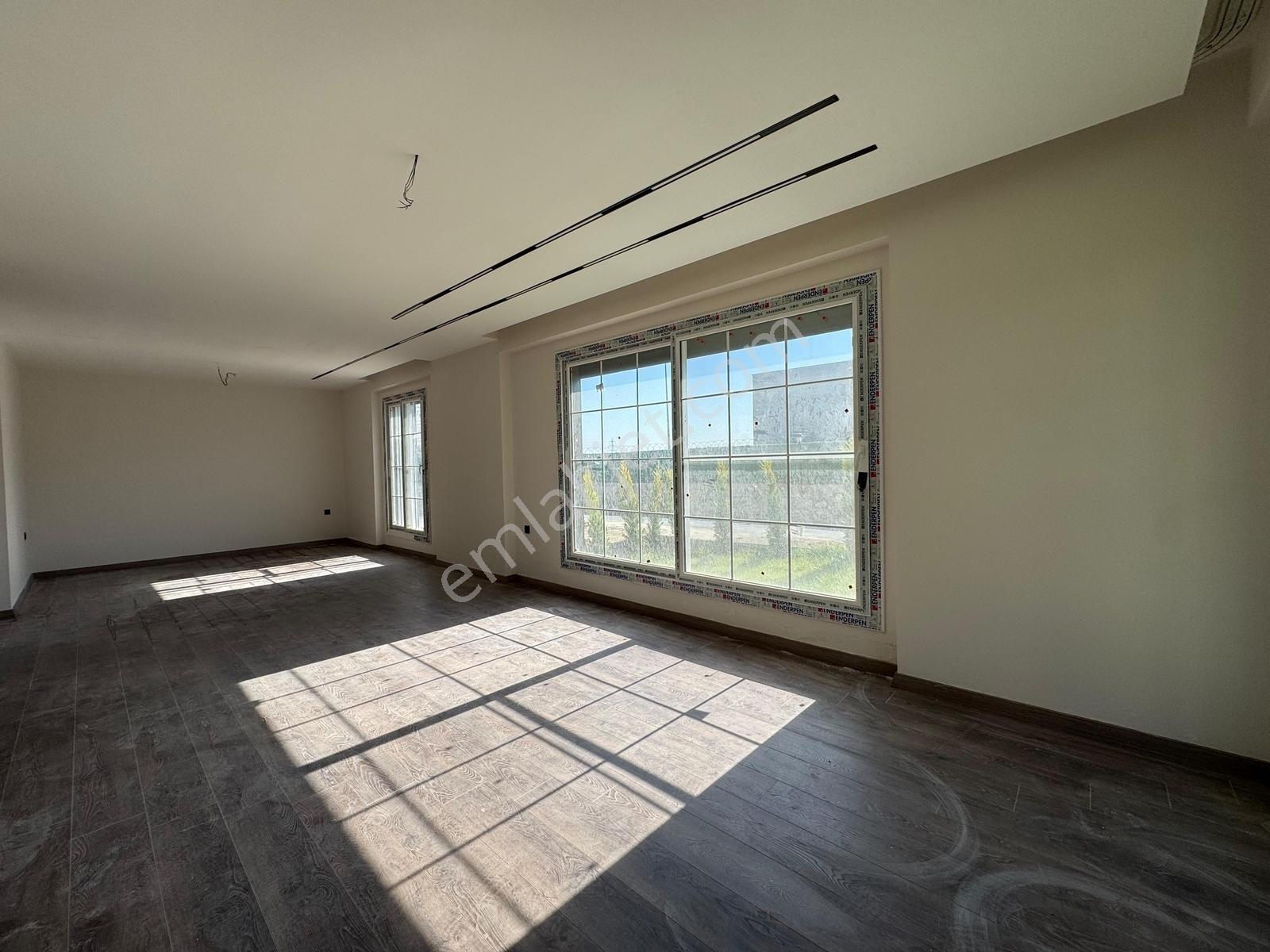 Kabasakal'da İzzet Oklu İnş/site/3+1/dublex/bağımsız Köşe Villa - Görsel 5