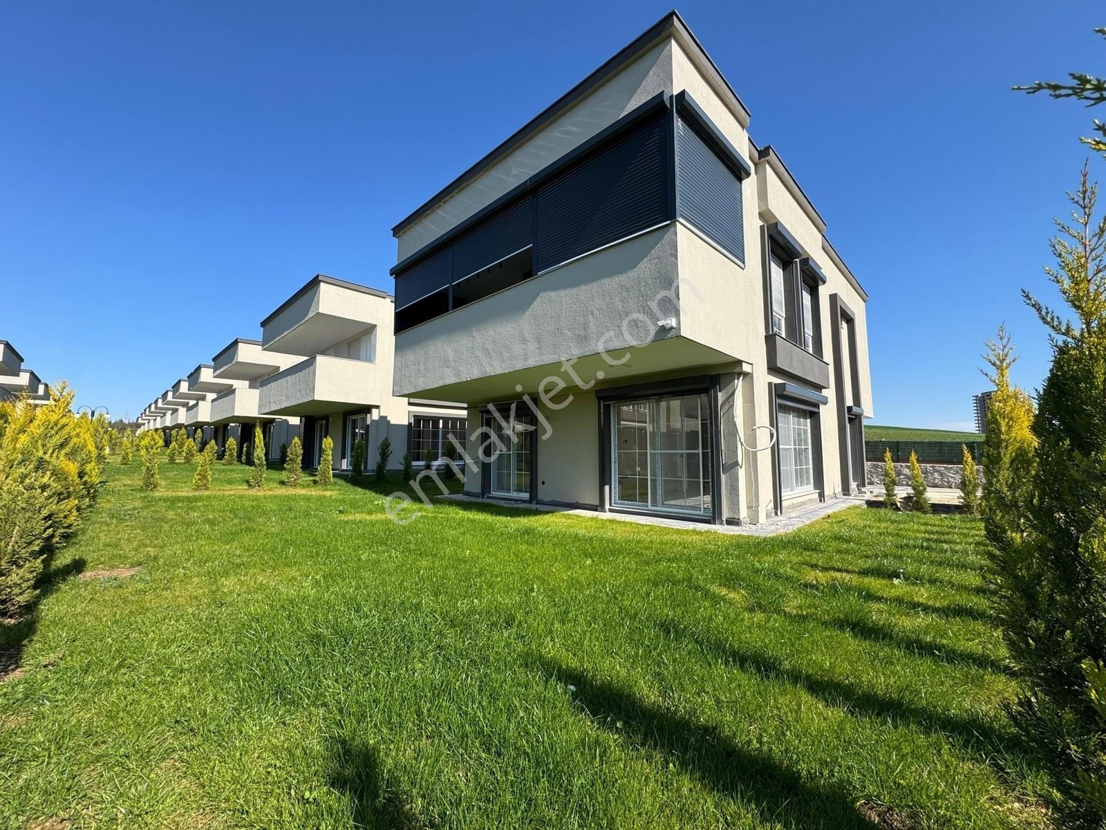 Kabasakal'da İzzet Oklu İnş/site/3+1/dublex/bağımsız Köşe Villa - Görsel 24