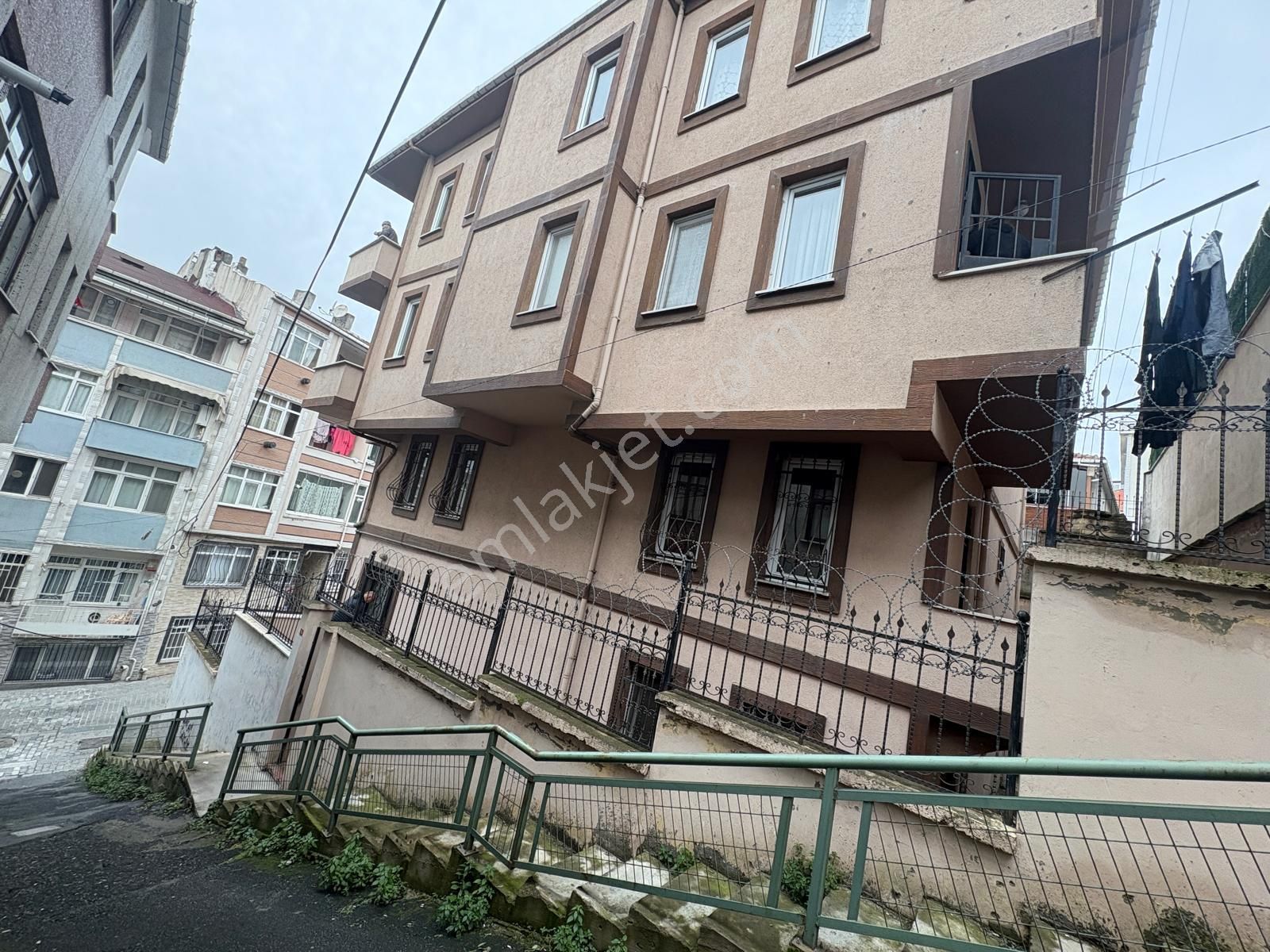 Mollateamemlak Eyüpsultan Merkez Mahallesi Kırkmerdiven Caddesinde Satılık 3+1 Daire - Görsel 24