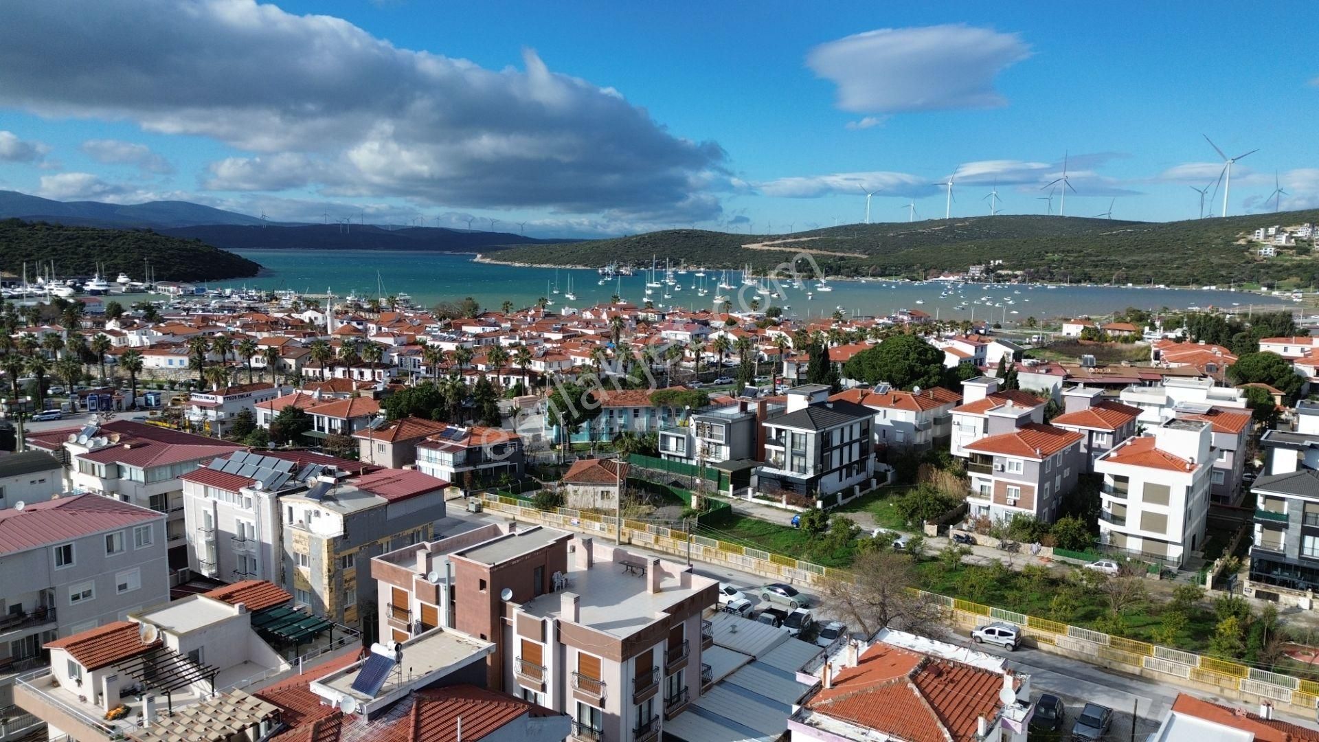 Seferihisar Sığacık’ta Marinaya Ve Kaleiçi’ne Yakın Kiralık Eşyalı 2+1 Daire