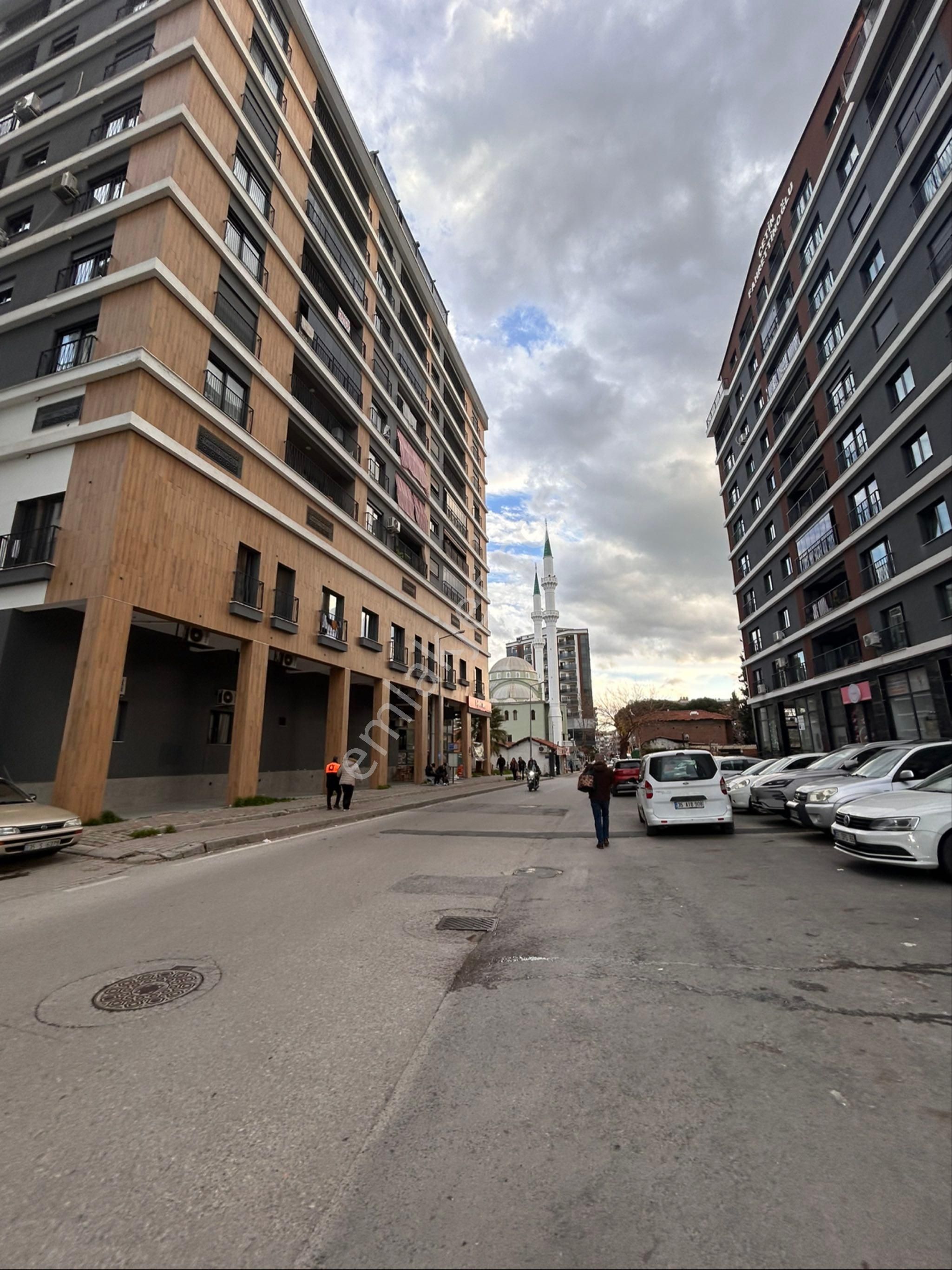 Karşıyaka İmbatlı Mah. Kiralık Dükkan Ofis 60m2 - Görsel 9