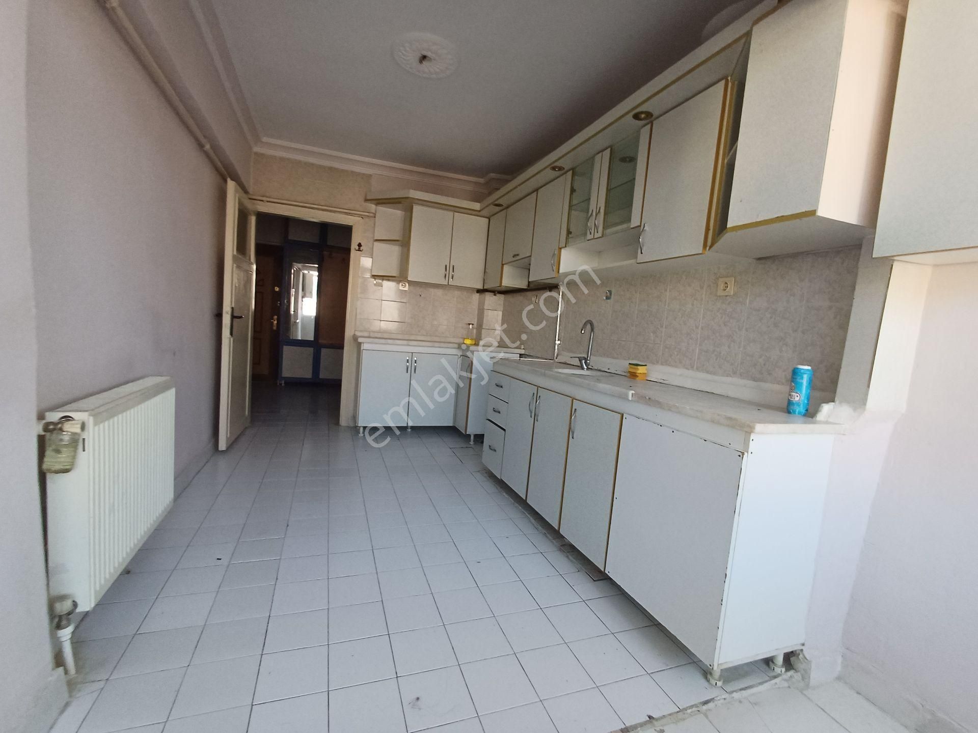 Sincan Tandoğan Mah.de Çarşı Merkeze Yakın Kiralık 3+1 Daire - Görsel 23
