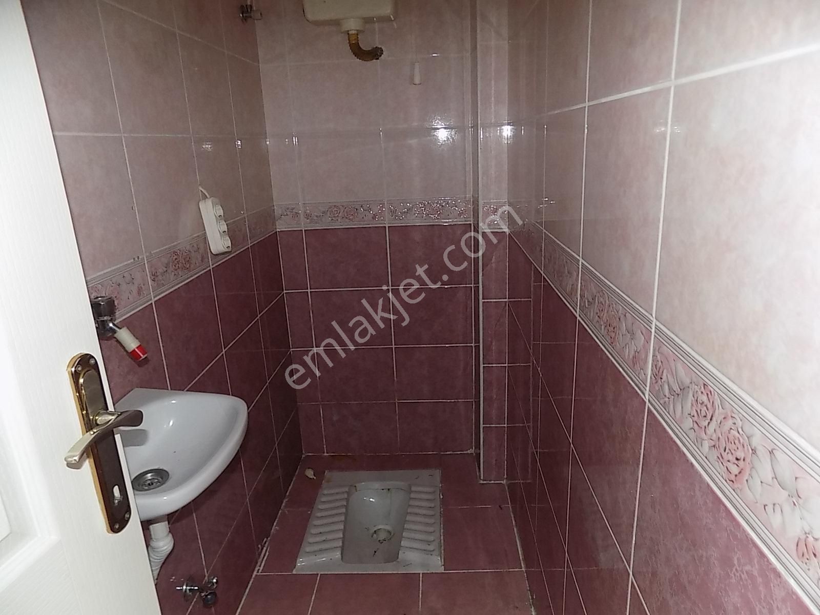 Özgen'den 120m2 3+1 Giriş Altı Kiralık Daire - Görsel 28