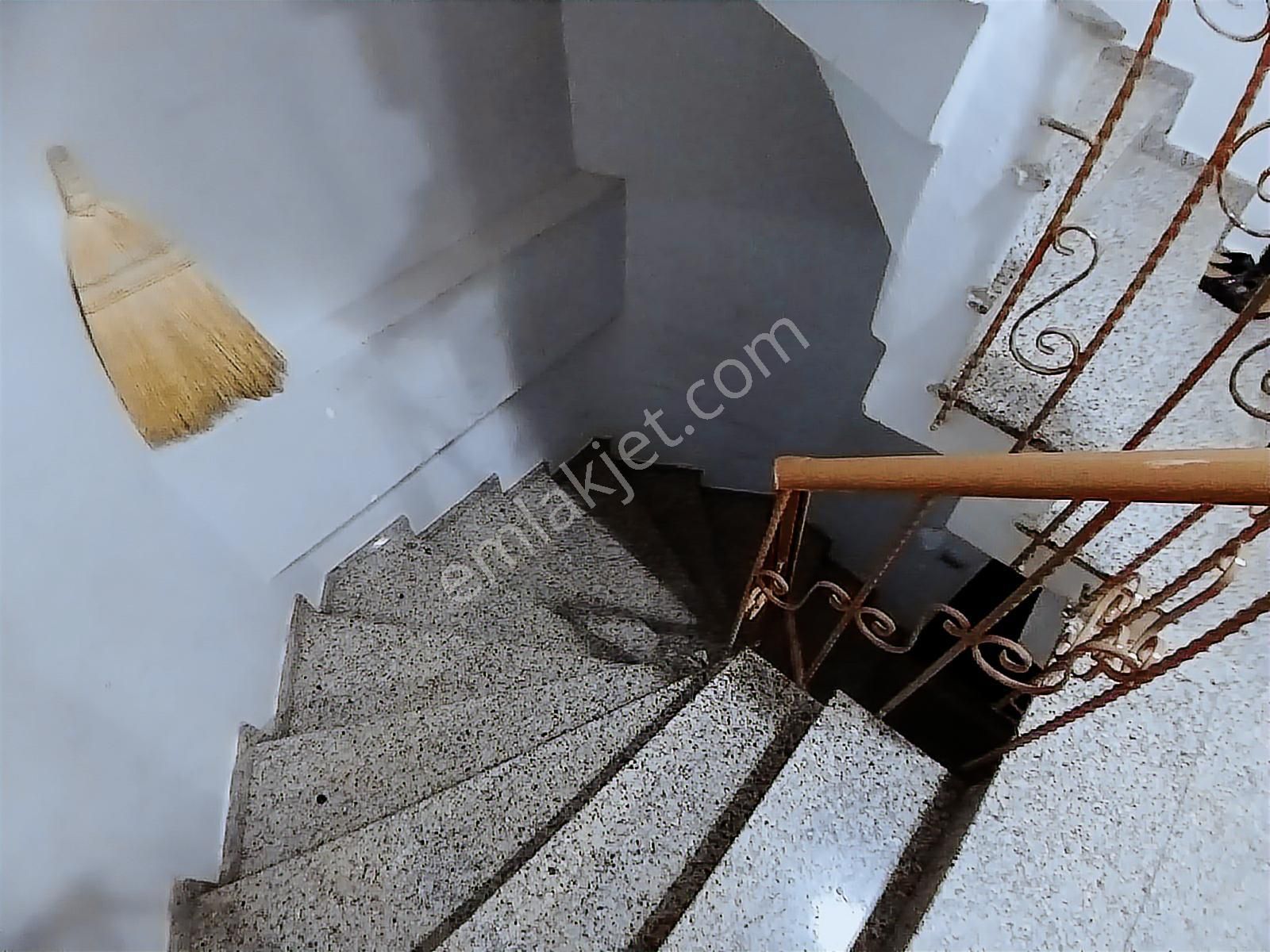 Özgen'den 120m2 3+1 Giriş Altı Kiralık Daire - Görsel 11