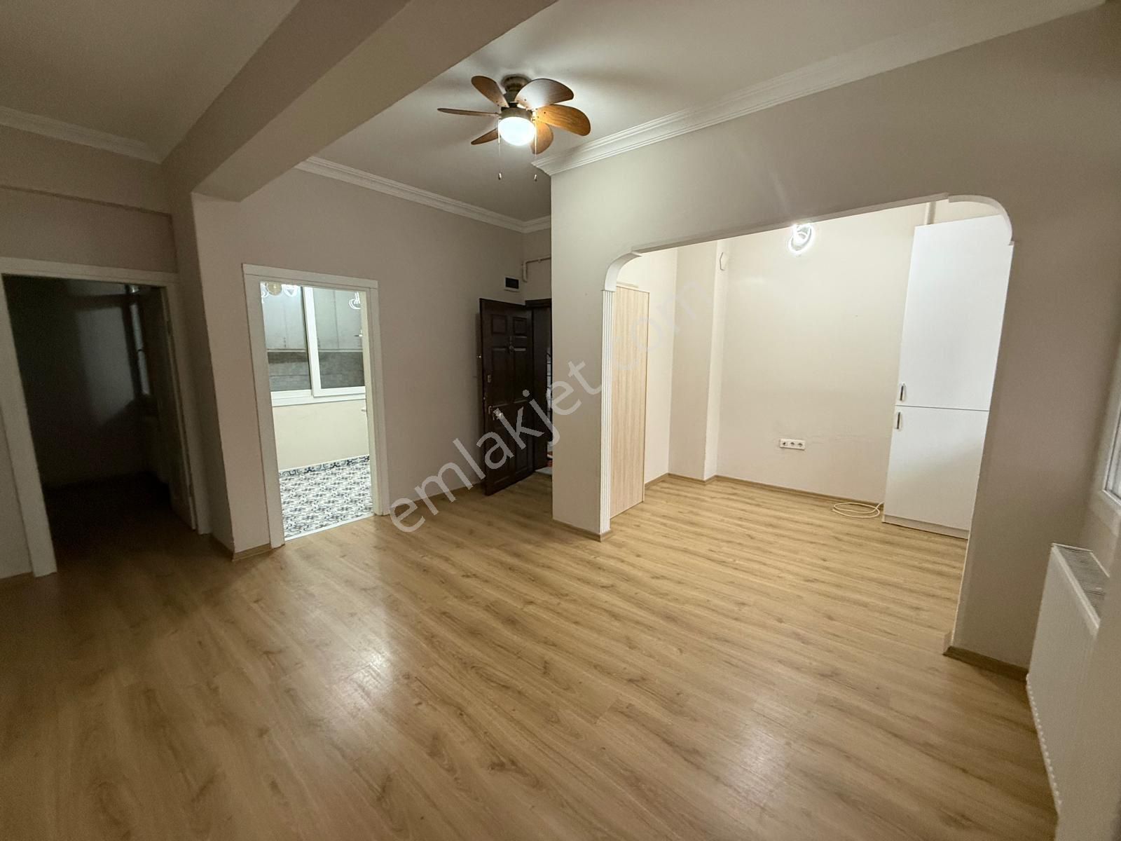 İzmirspor Metrosuna Yakın Bakımlı 1 + 1 Kiralık Daire - Görsel 16