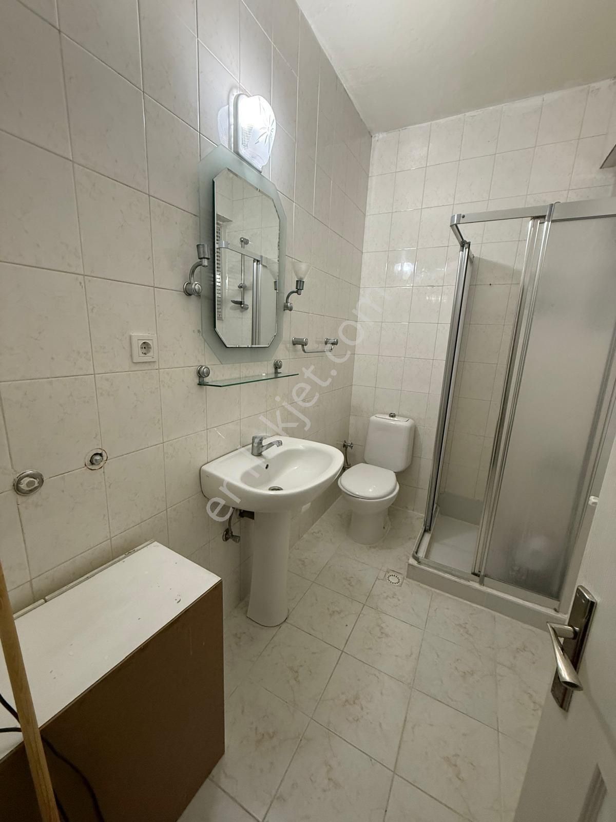 İzmirspor Metrosuna Yakın Bakımlı 1 + 1 Kiralık Daire - Görsel 21