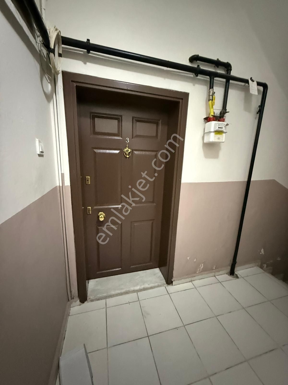 İzmirspor Metrosuna Yakın Bakımlı 1 + 1 Kiralık Daire - Görsel 13