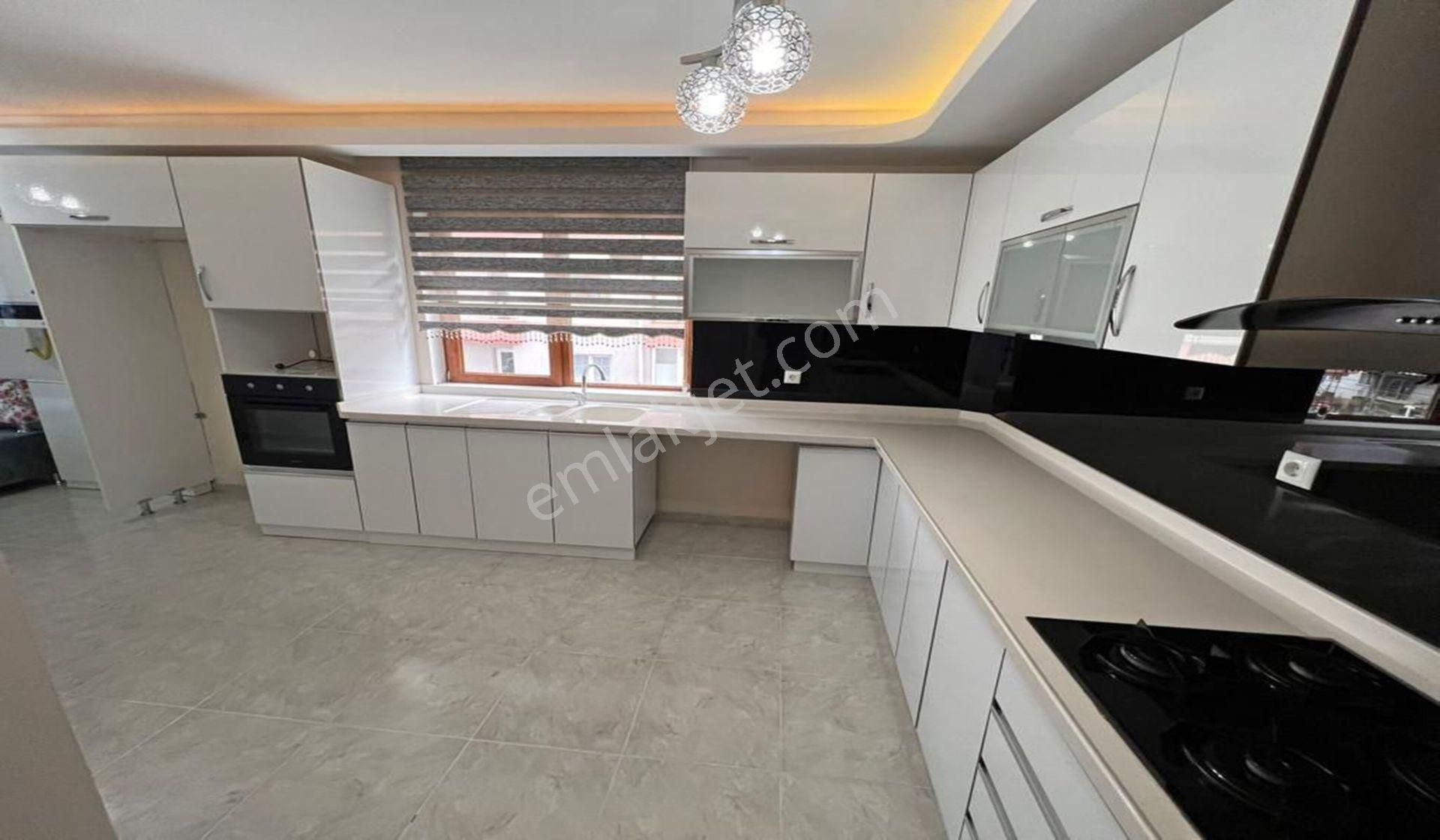 Ataparkın En İyi Dairesi Filistin Parkı Yanı 4+1 Site Konsepti - Görsel 4