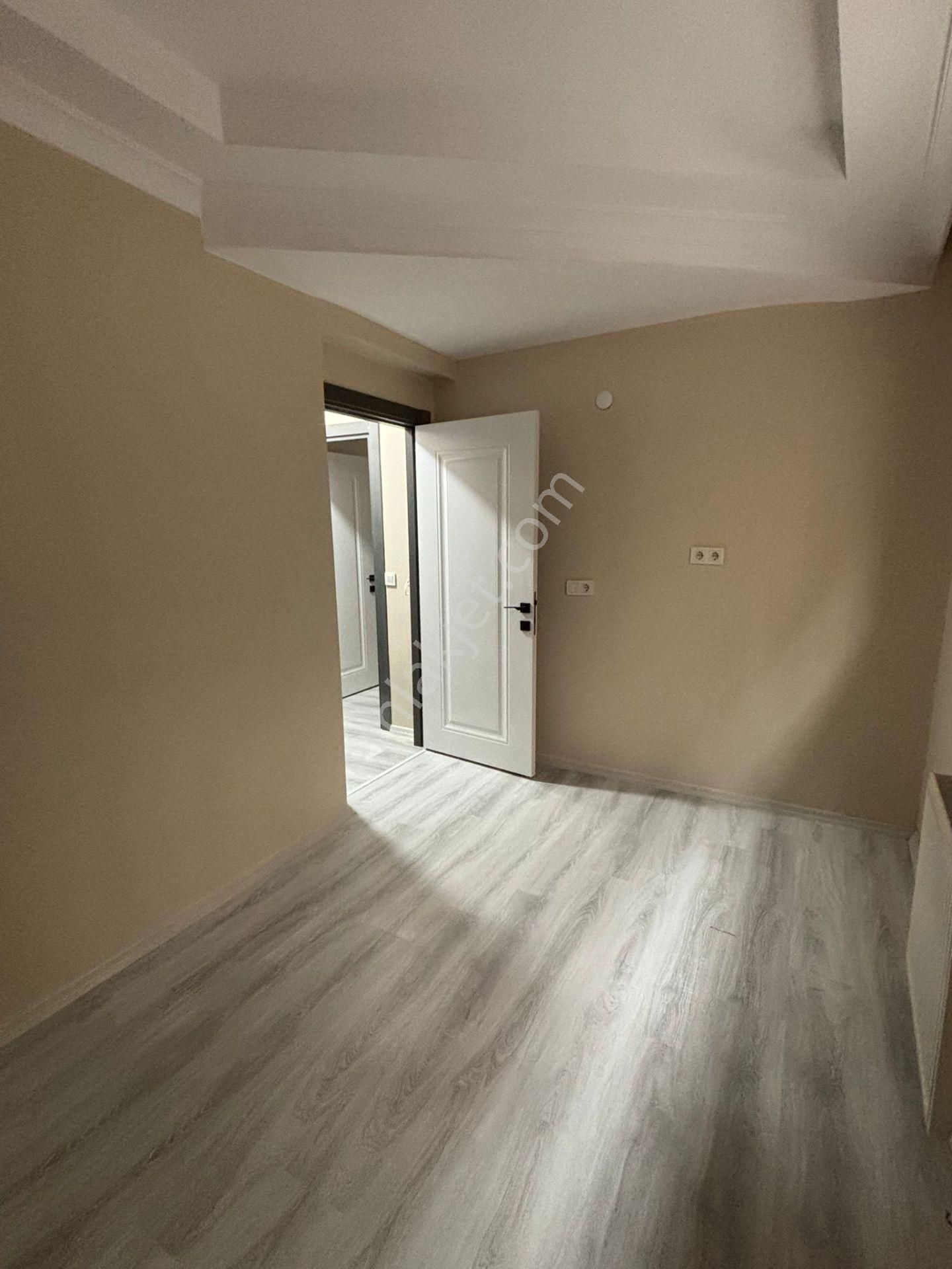 Şirinevler Mh Sıfır Binada Stılık 2+1 Bahce Kat - Görsel 3