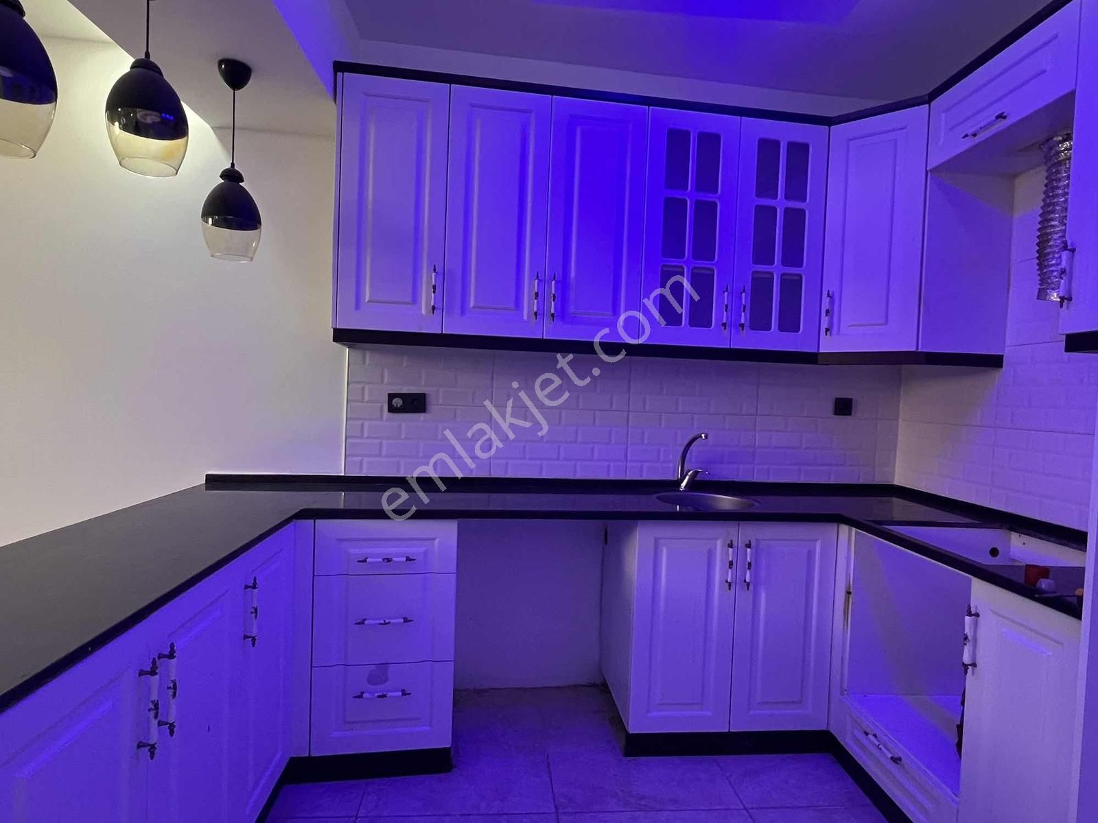 İzmirspor Metro Yakını 2+1 Bakımlı Bahçeli Satılık Daire - Görsel 26