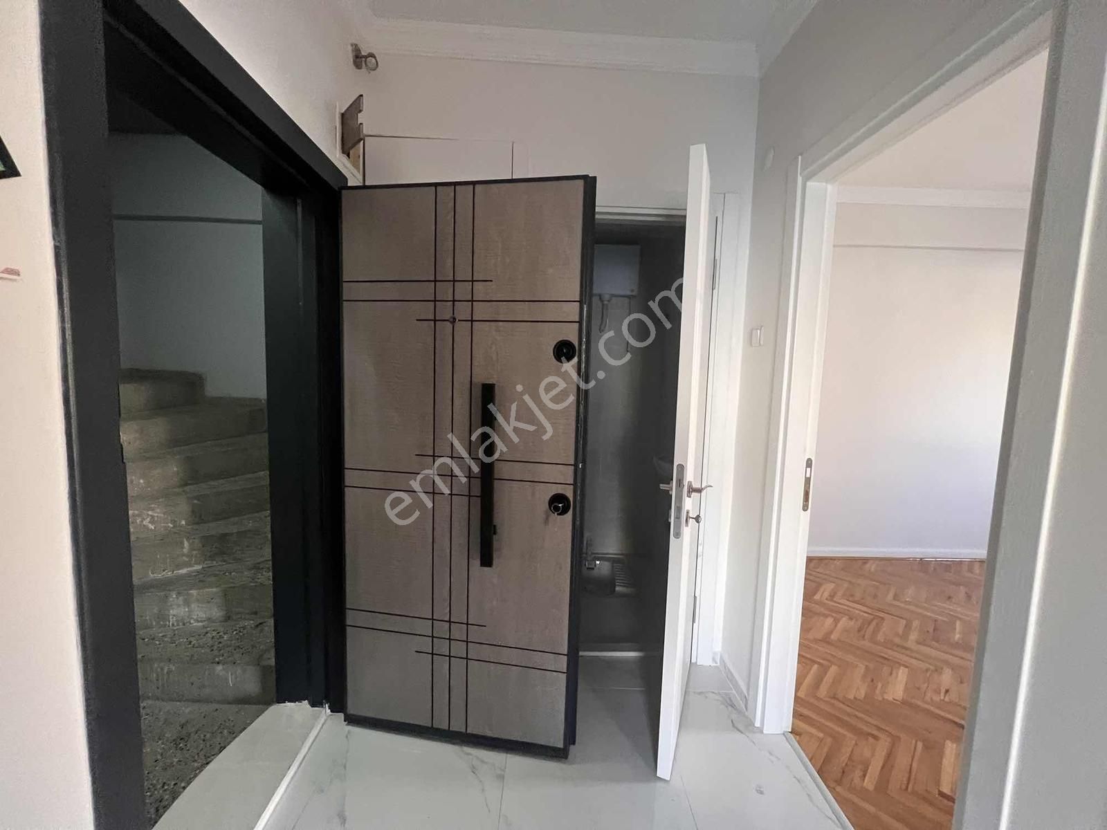 İnönü Cadde Yanı Araphasanda 3+1 Köşe Satılık Ara-kat Daire - Görsel 19