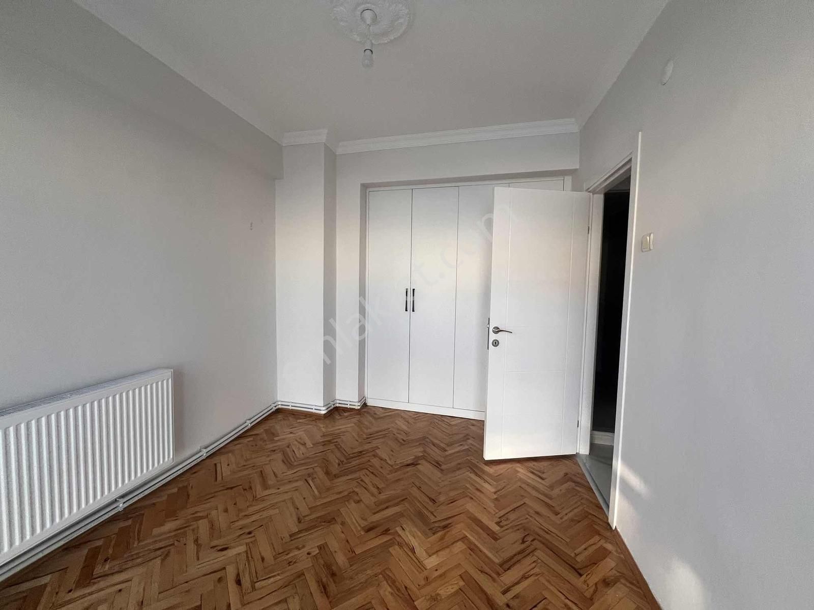 İnönü Cadde Yanı Araphasanda 3+1 Köşe Satılık Ara-kat Daire - Görsel 8