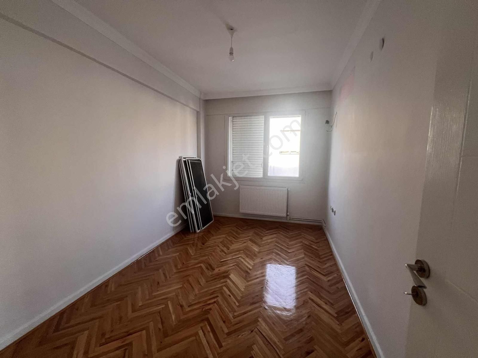 İnönü Cadde Yanı Araphasanda 3+1 Köşe Satılık Ara-kat Daire - Görsel 6