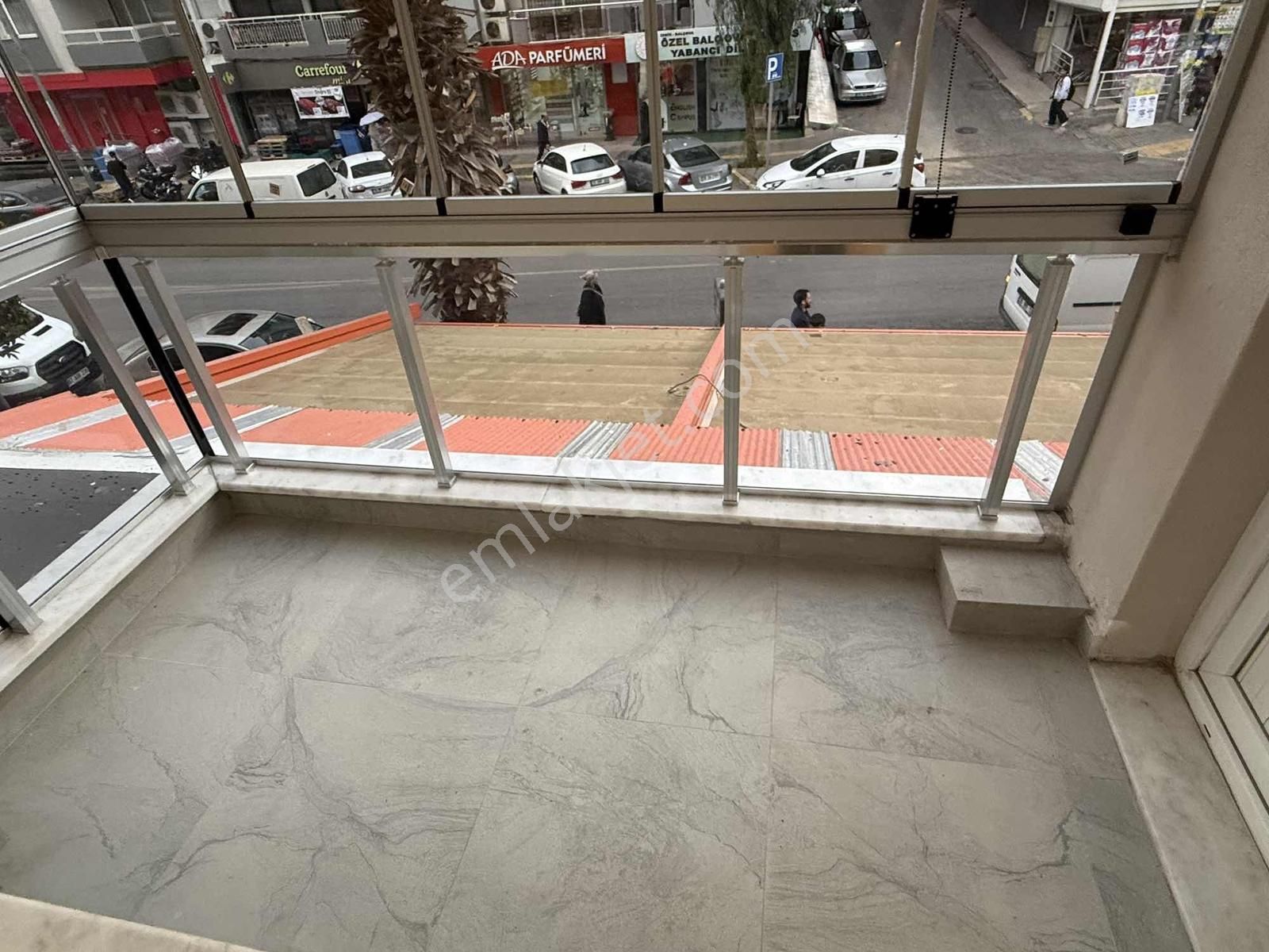 Balçova Sakarya Caddesinde 3+1 Ara-kat Satılık Daire - Görsel 23