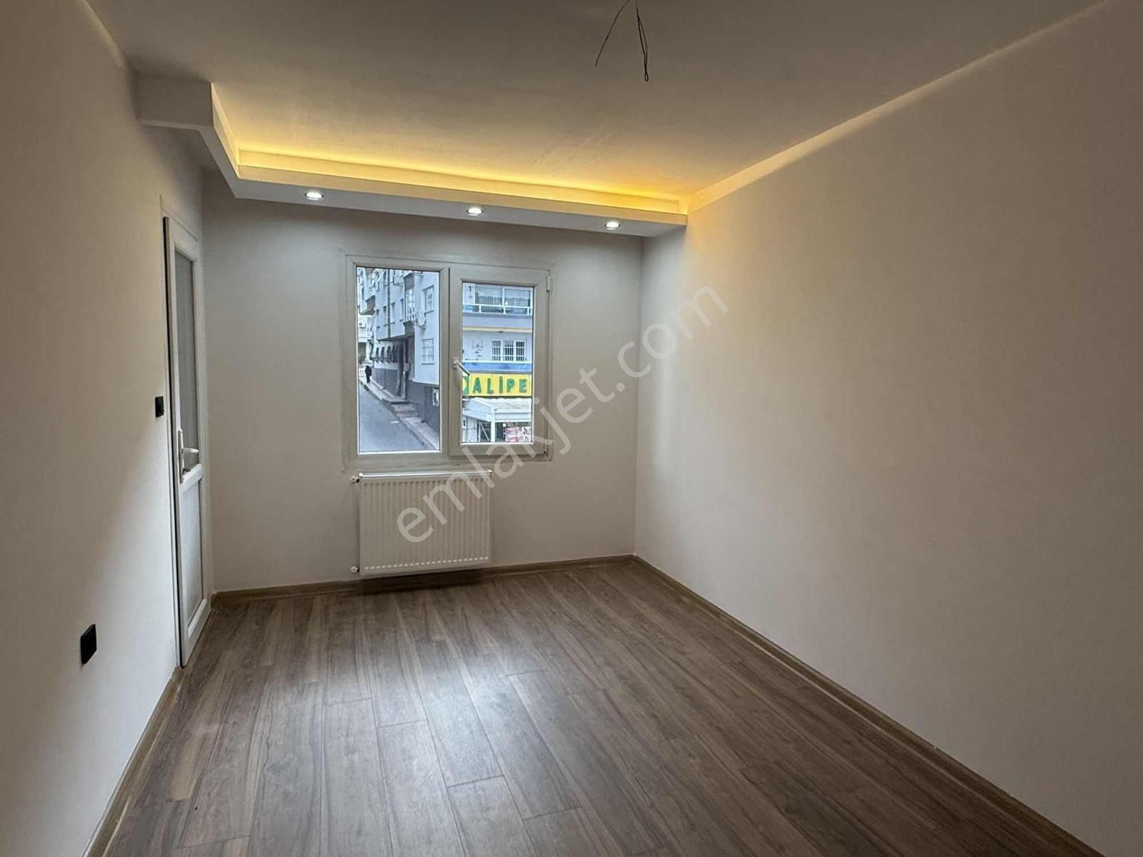 Balçova Sakarya Caddesinde 3+1 Ara-kat Satılık Daire - Görsel 14