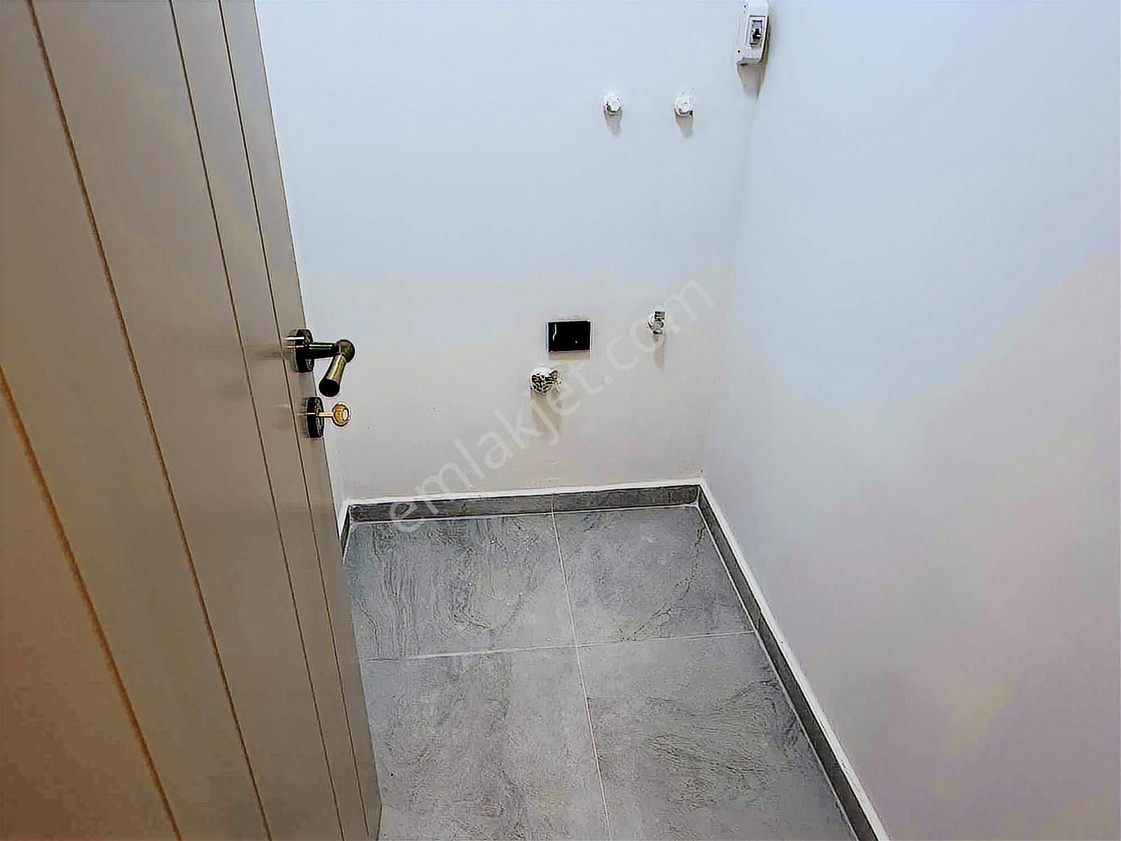 Balçova Sakarya Caddesinde 3+1 Ara-kat Satılık Daire - Görsel 6