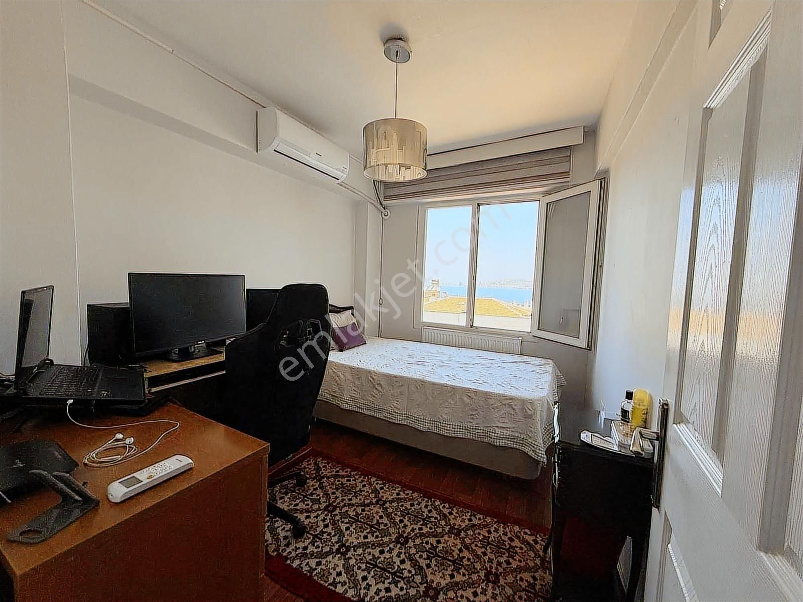 Polat Caddesi Üzerinde Deniz Manzaralı Satılık Daire - Görsel 5