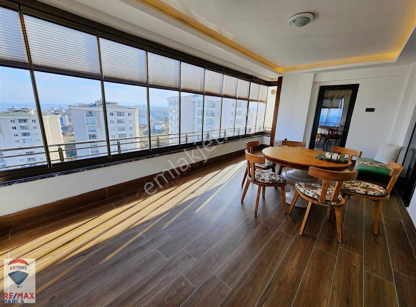 Atakum Büyükoyumcada 175 M² Deniz Manzaralı, Full Eşyalı 4+1 - Görsel 4