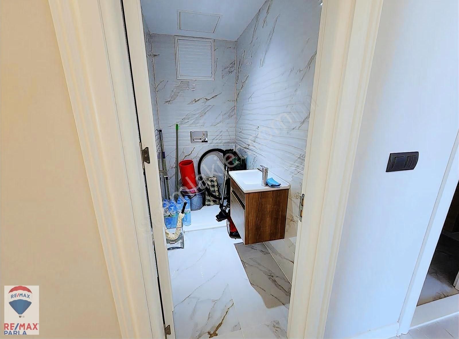 Atakum Büyükoyumcada 175 M² Deniz Manzaralı, Full Eşyalı 4+1 - Görsel 12