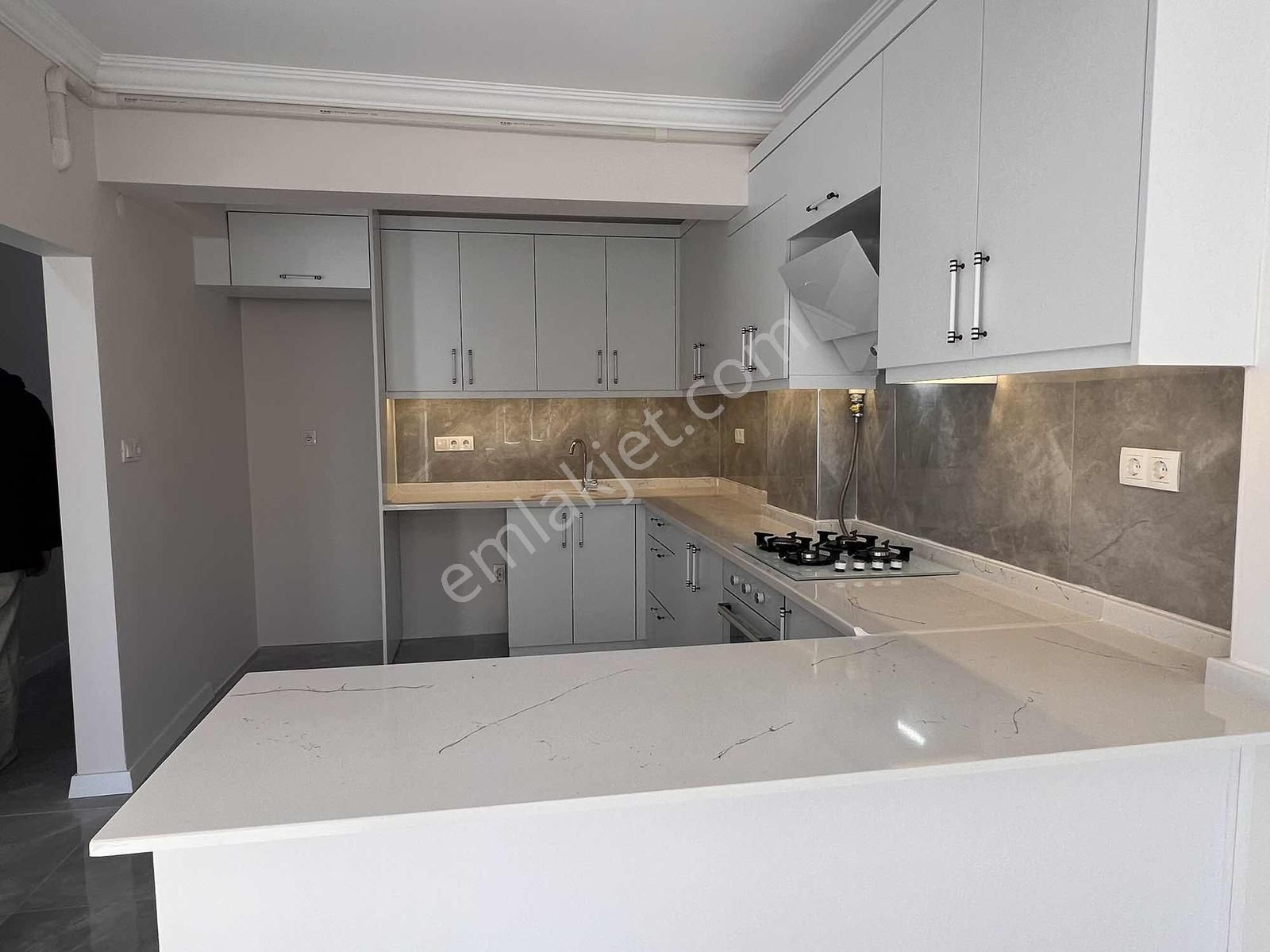 Âla'dan Göztepe Metroya 5dk Mesafede 3+1 Satılık Ara-kat Daire - Görsel 31