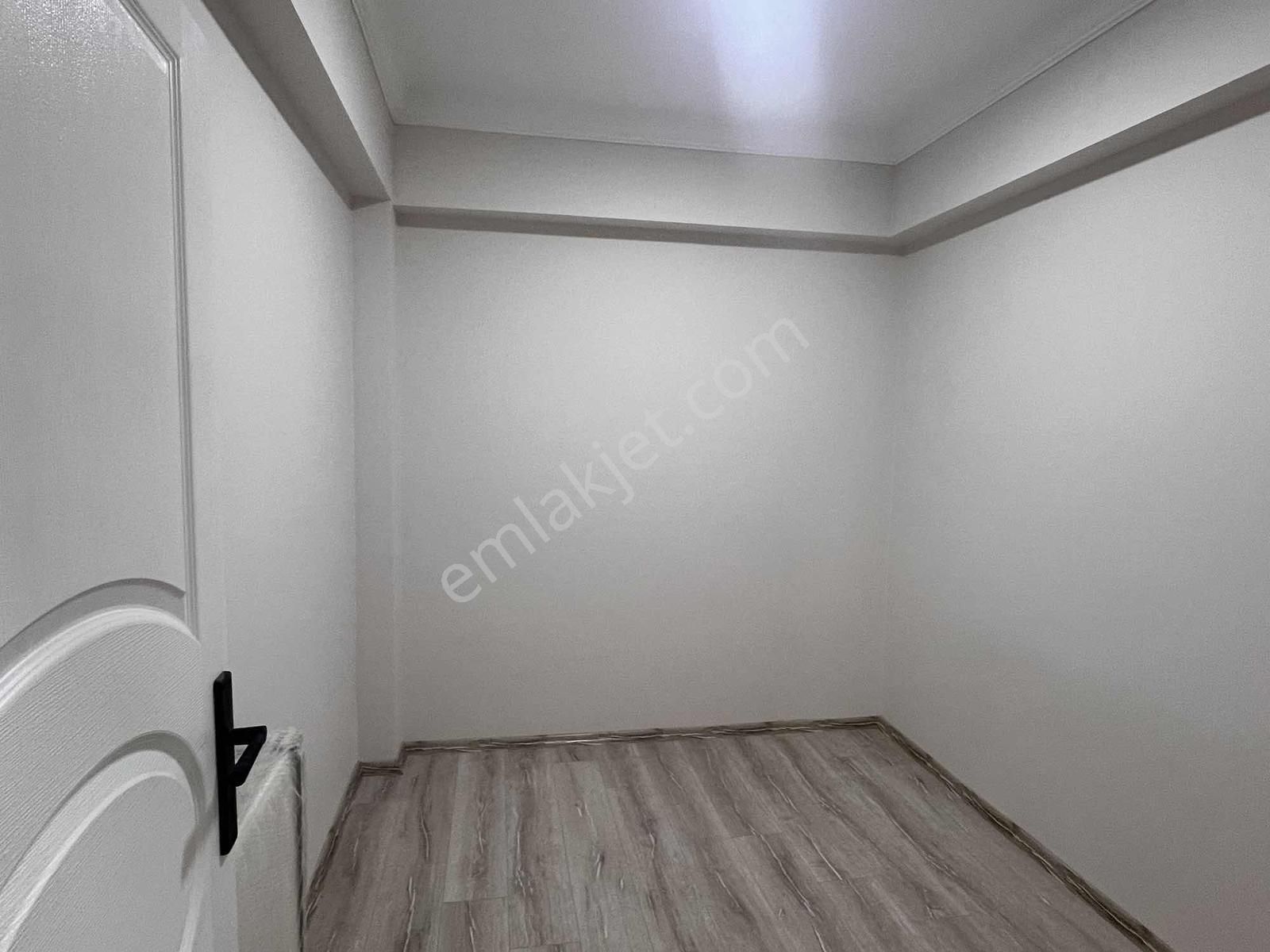 Âla'dan Göztepe Metroya 5dk Mesafede 3+1 Satılık Ara-kat Daire - Görsel 16