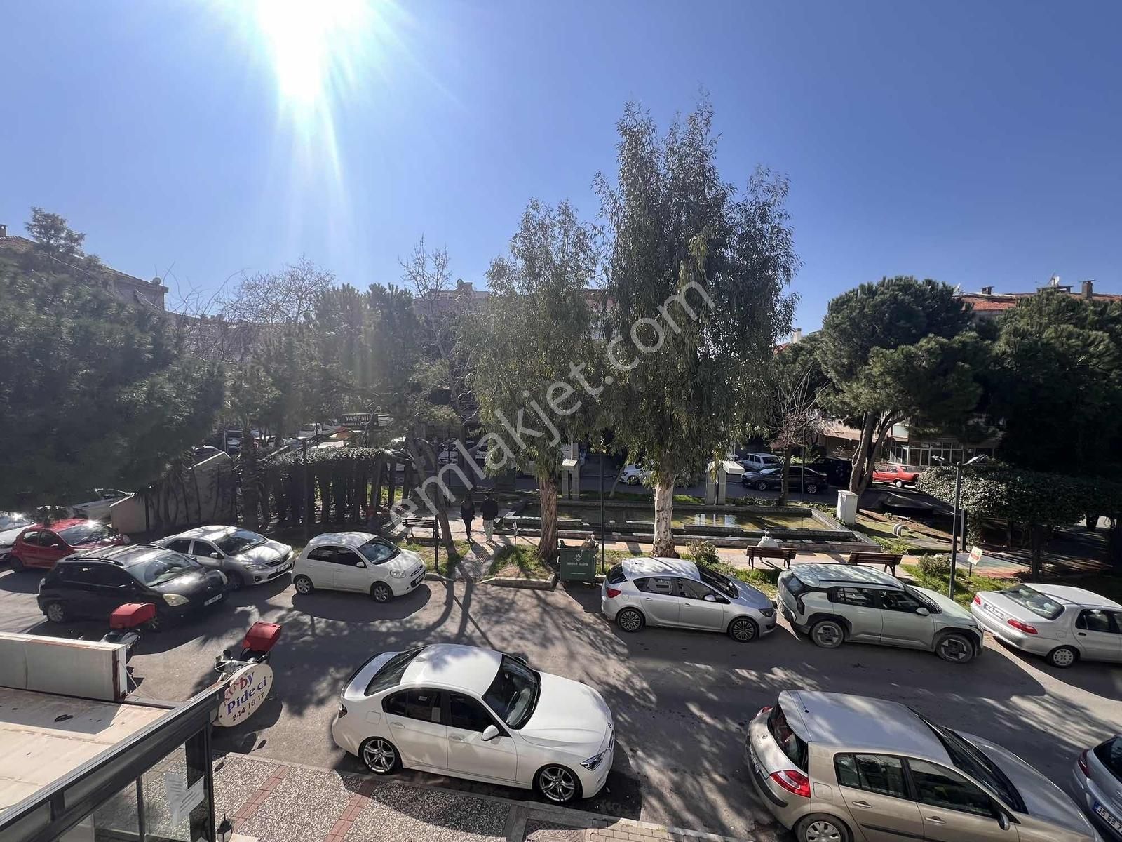 Âla'dan Göztepe Metroya 5dk Mesafede 3+1 Satılık Ara-kat Daire - Görsel 19