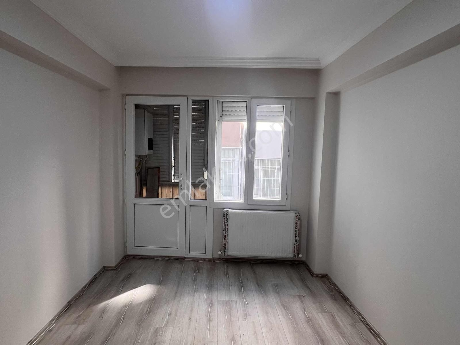 Âla'dan Göztepe Metroya 5dk Mesafede 3+1 Satılık Ara-kat Daire - Görsel 12