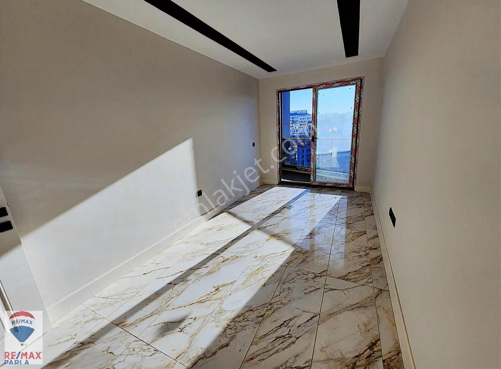 56'ların Başlangıcında Sıfır Daire Ofis Kullanımına Uygun - Görsel 24