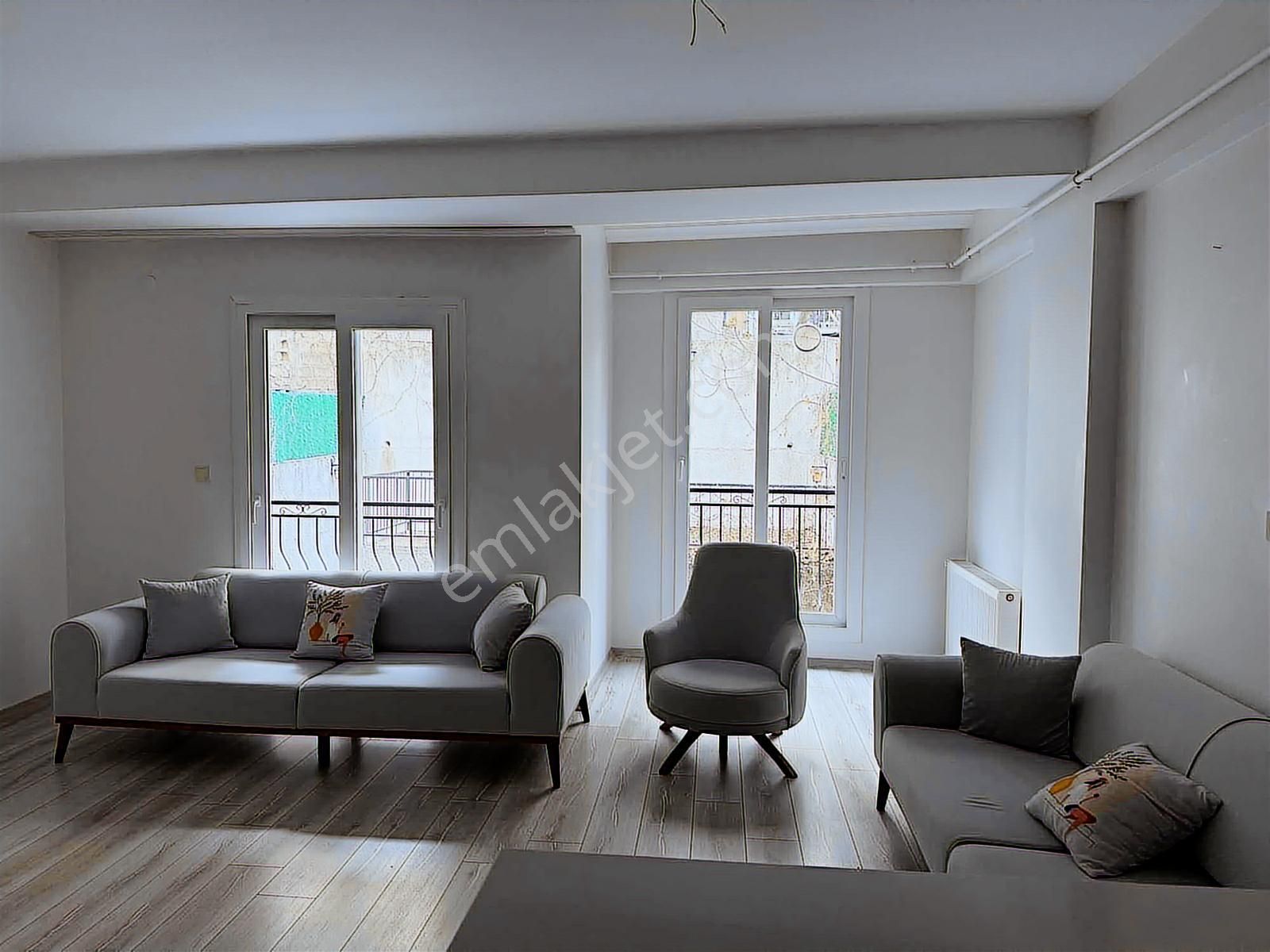 Üçyol Metro Yakını 2+1 Kiralık Daire - Görsel 12